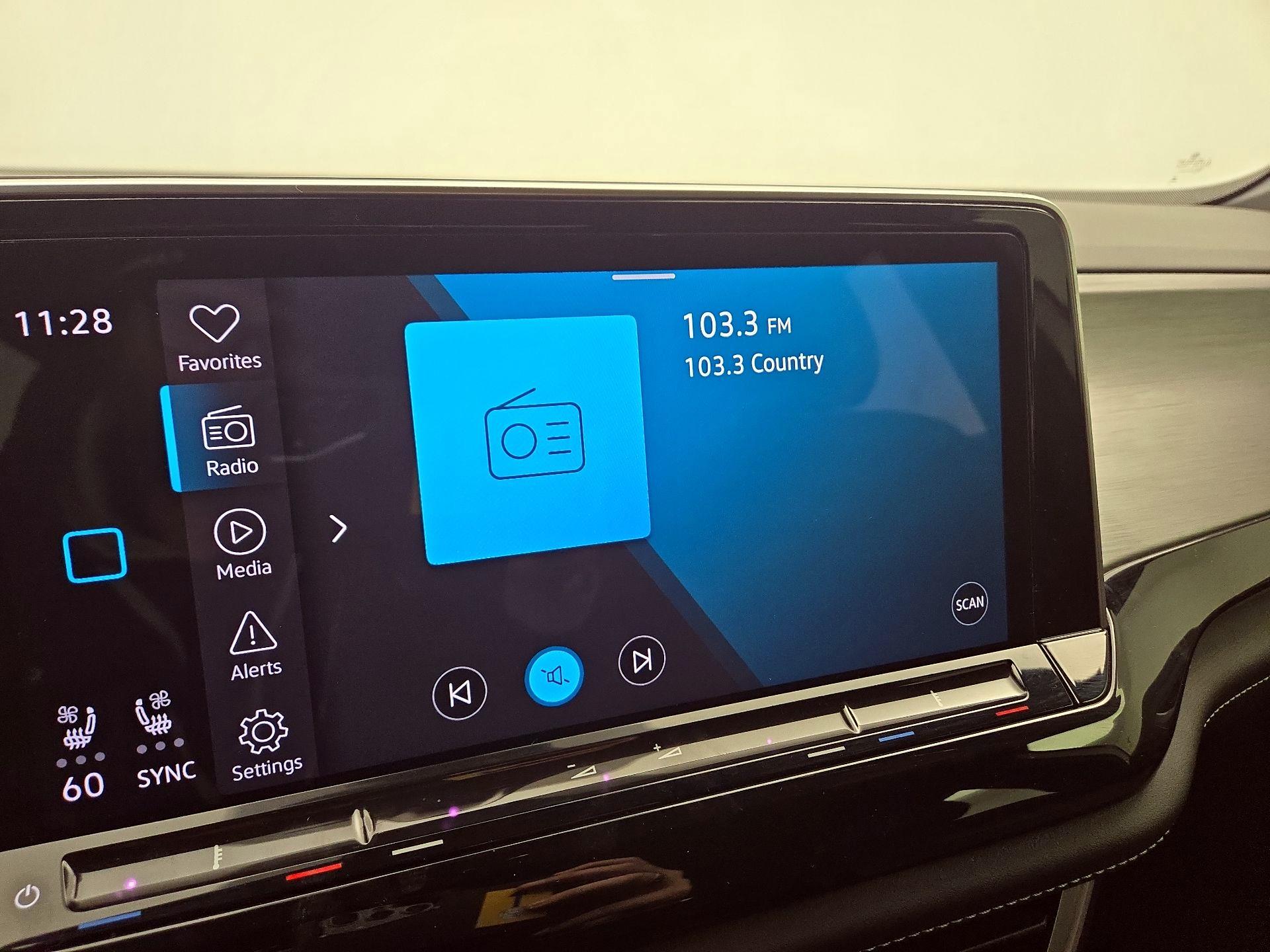 Thumbnail: 2024 Volkswagen Atlas - 15