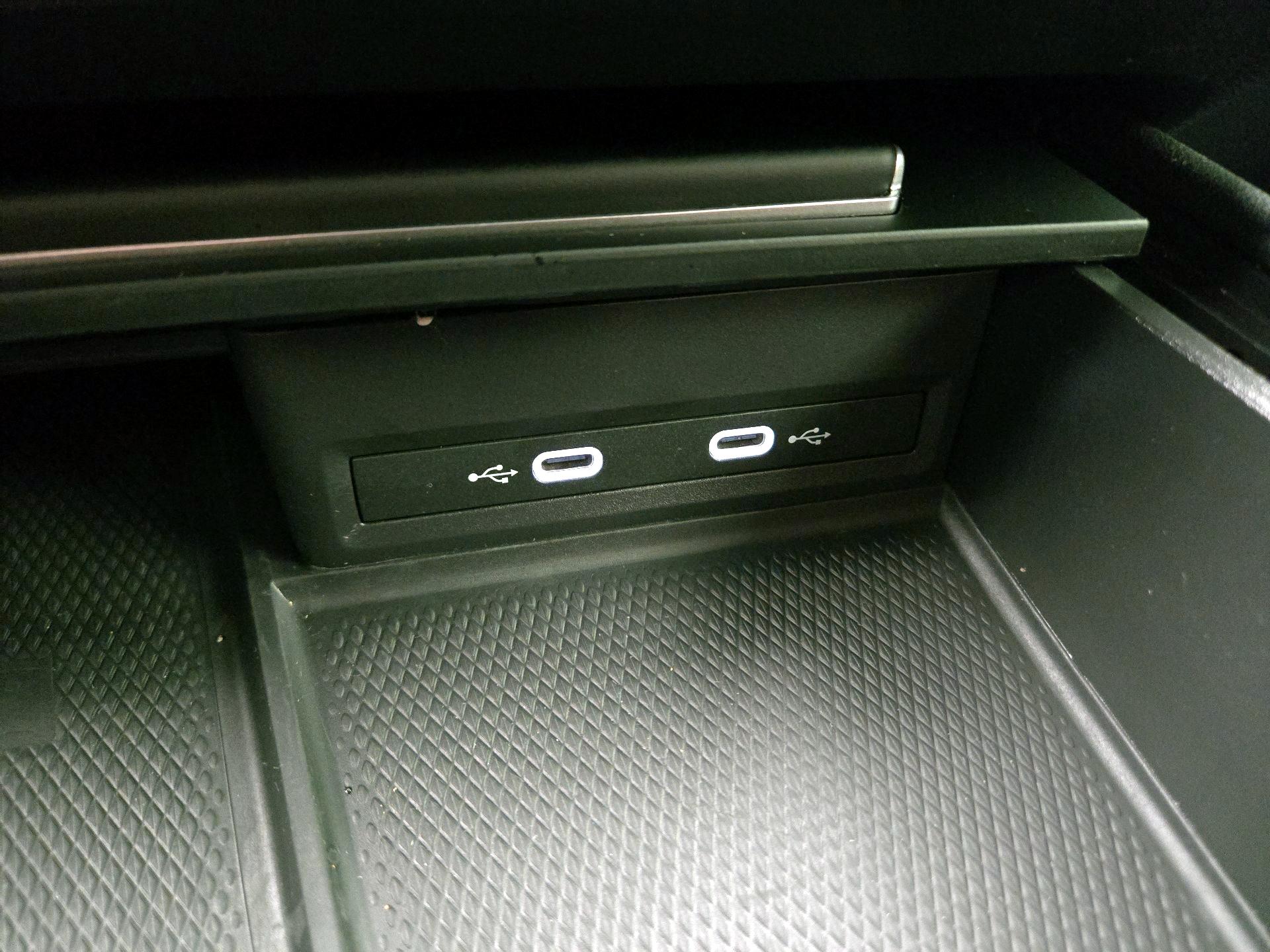 Thumbnail: 2024 Volkswagen Atlas - 18