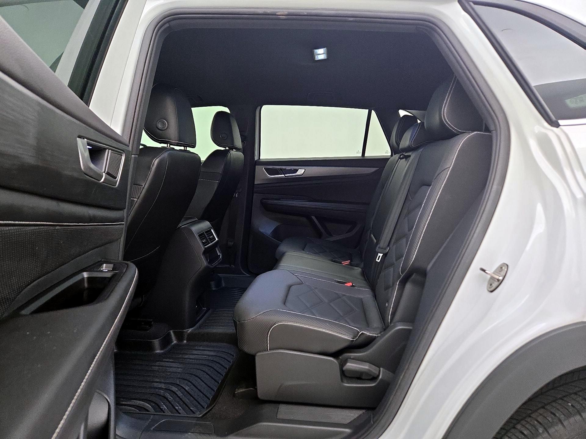 Thumbnail: 2024 Volkswagen Atlas - 19