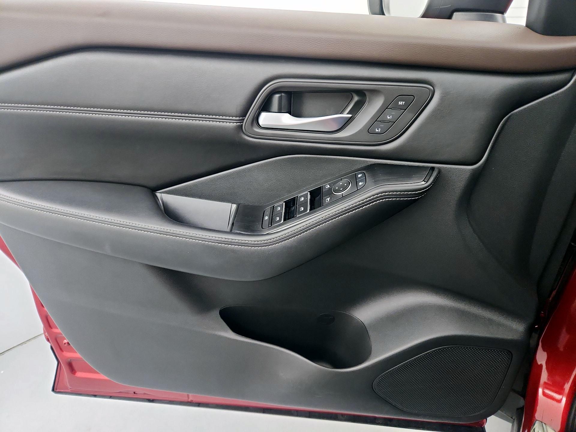 Thumbnail: 2022 Nissan Rogue - 12