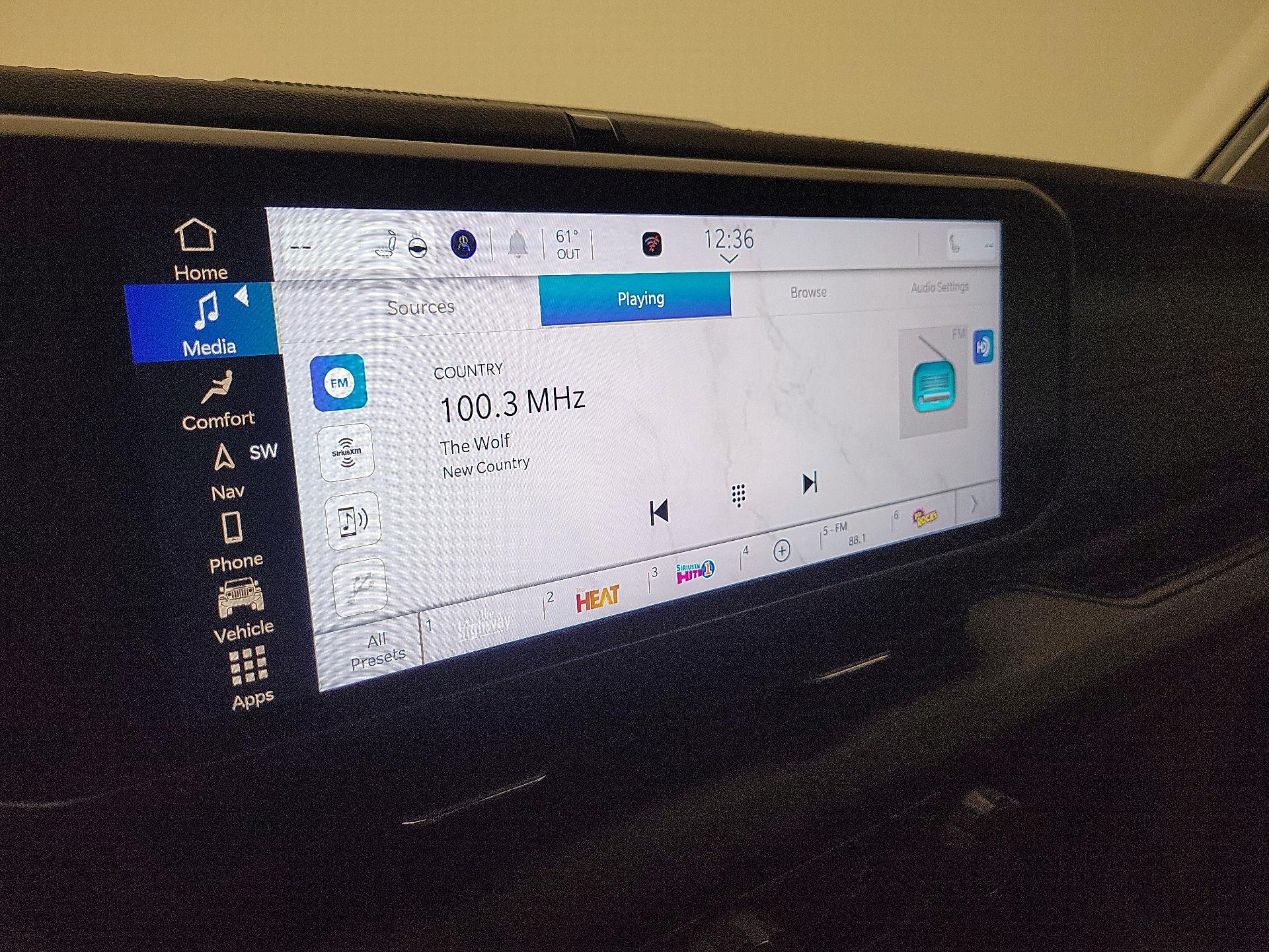 Thumbnail: 2025 Jeep Gladiator - 16