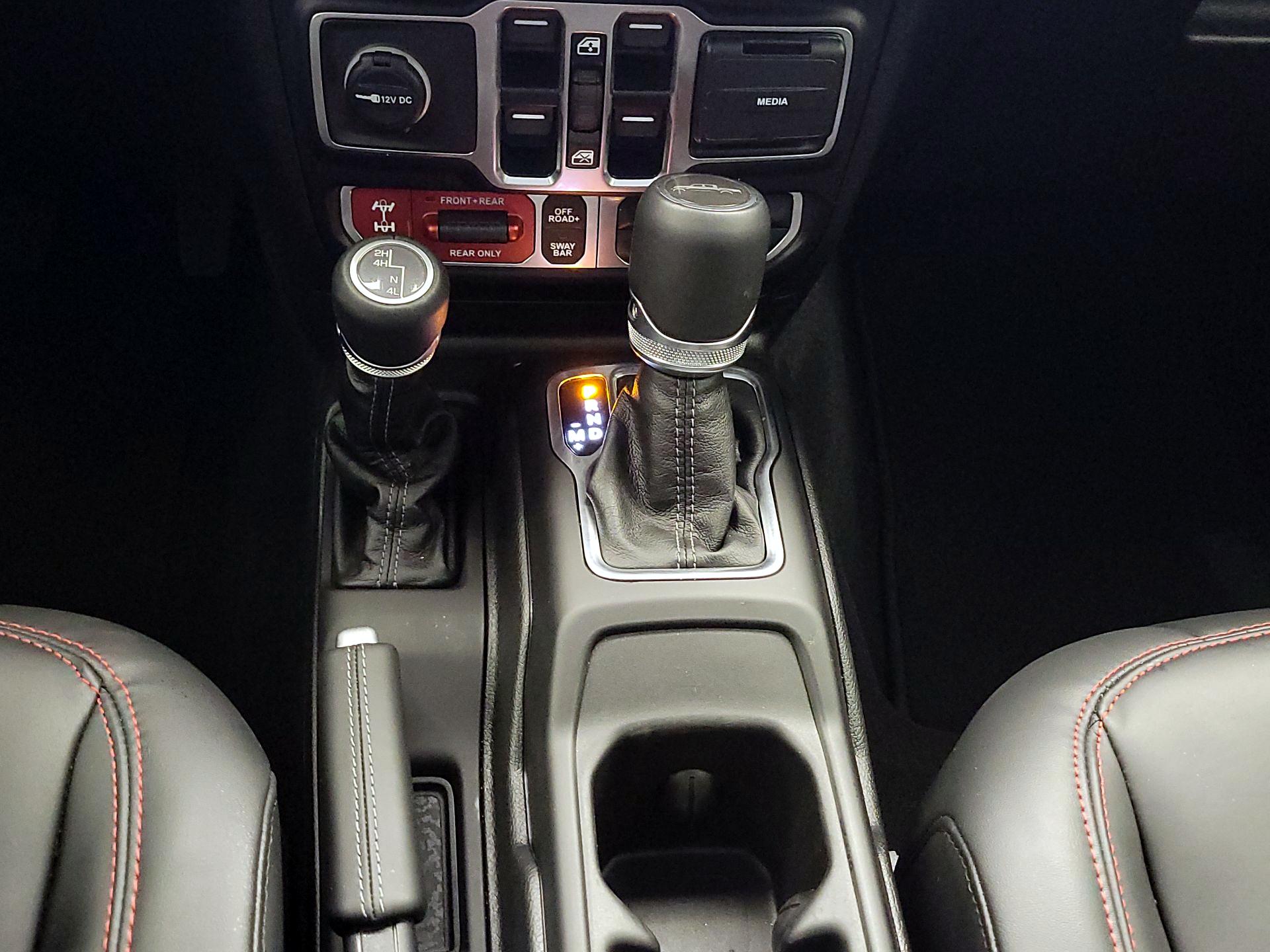 Thumbnail: 2025 Jeep Gladiator - 18