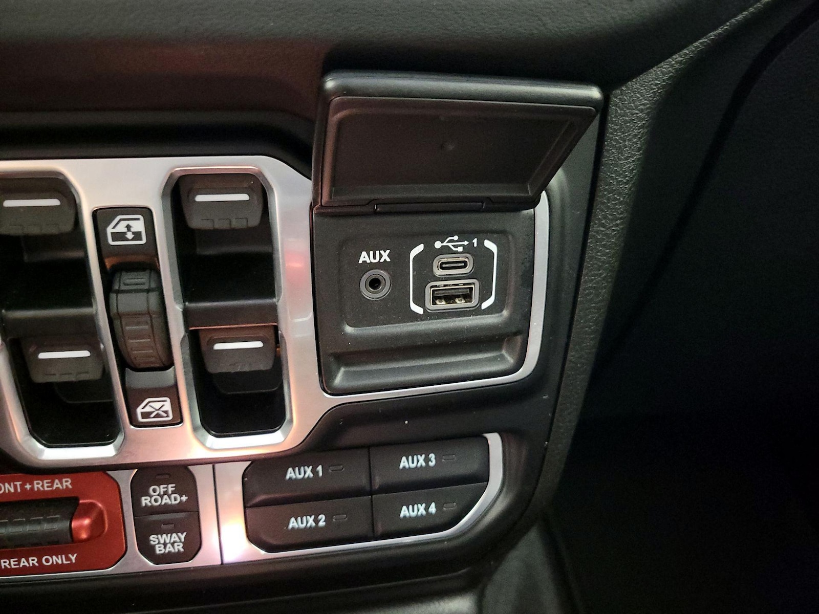 2025 Jeep Gladiator Rubicon - Photo 20