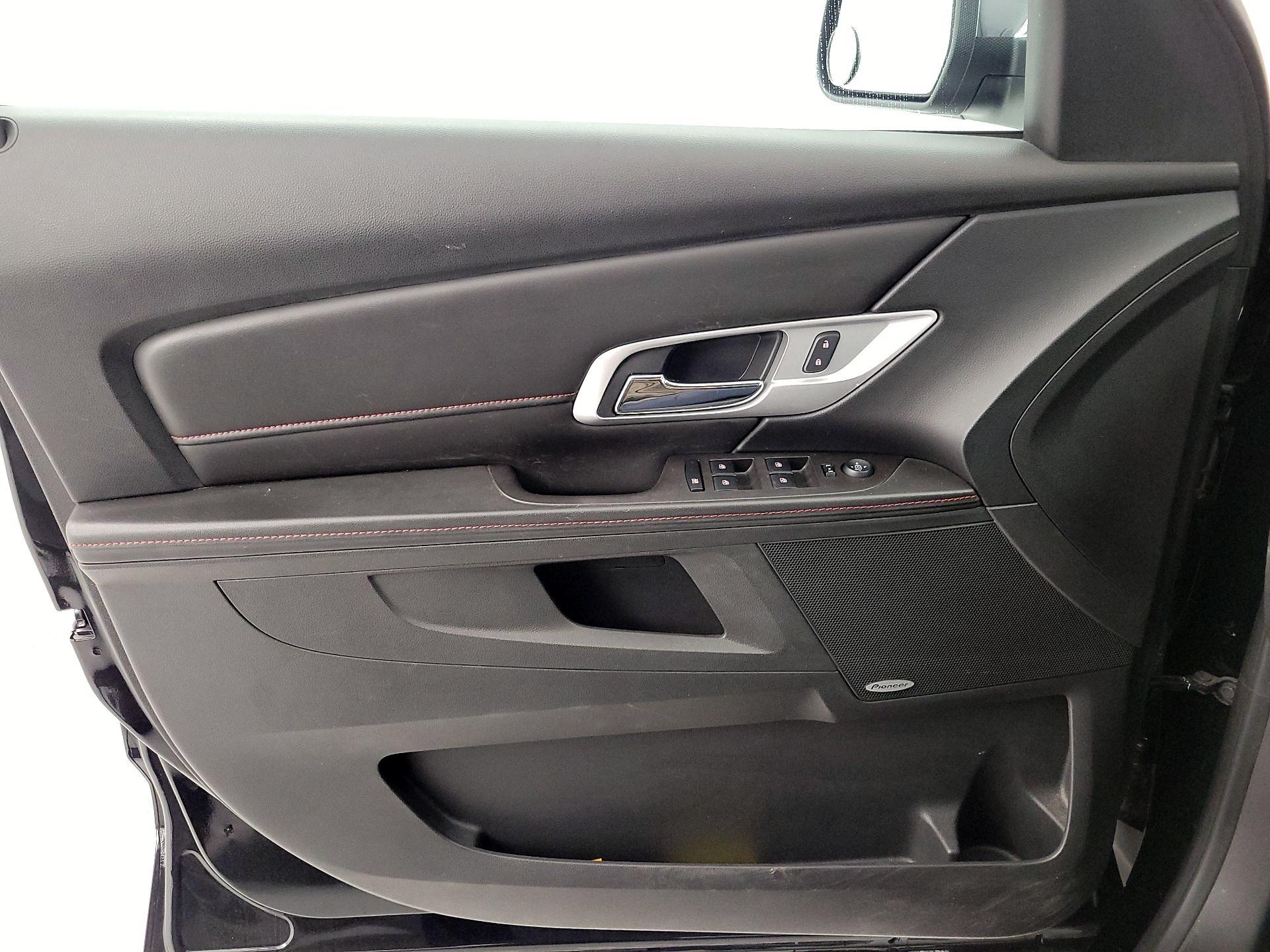 Thumbnail: 2015 GMC Terrain - 12