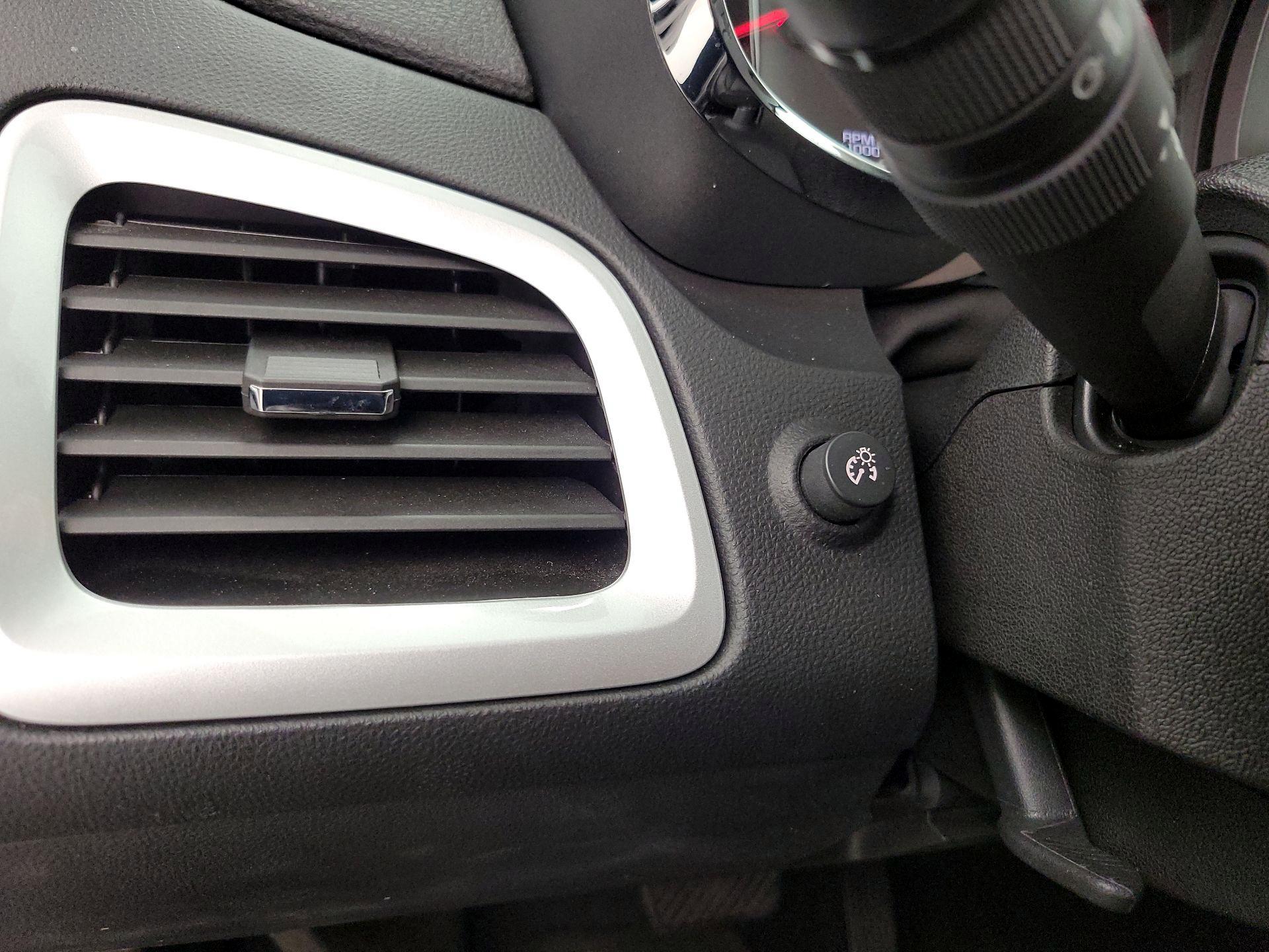 Thumbnail: 2015 GMC Terrain - 13