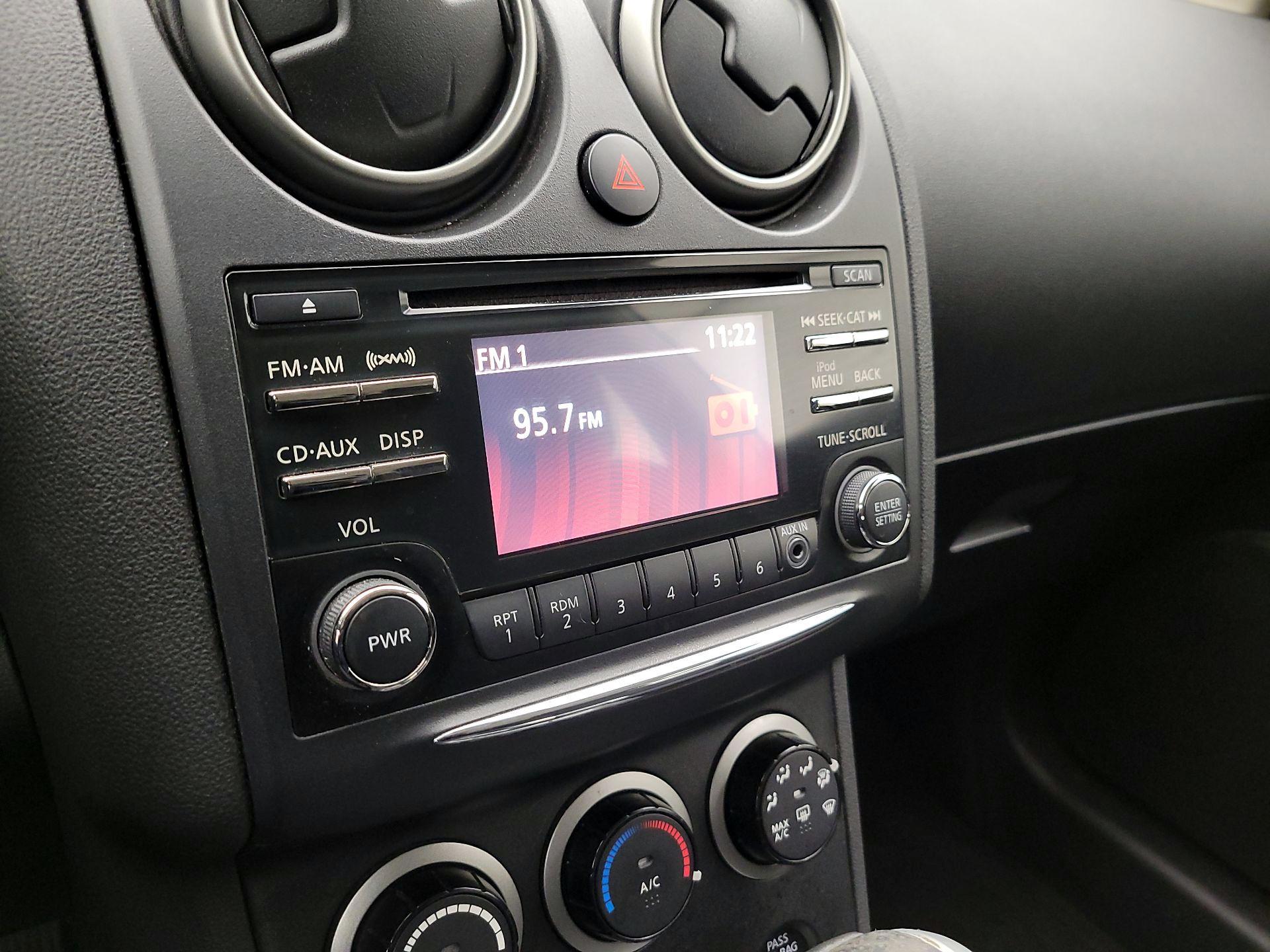 Thumbnail: 2014 Nissan Rogue - 15