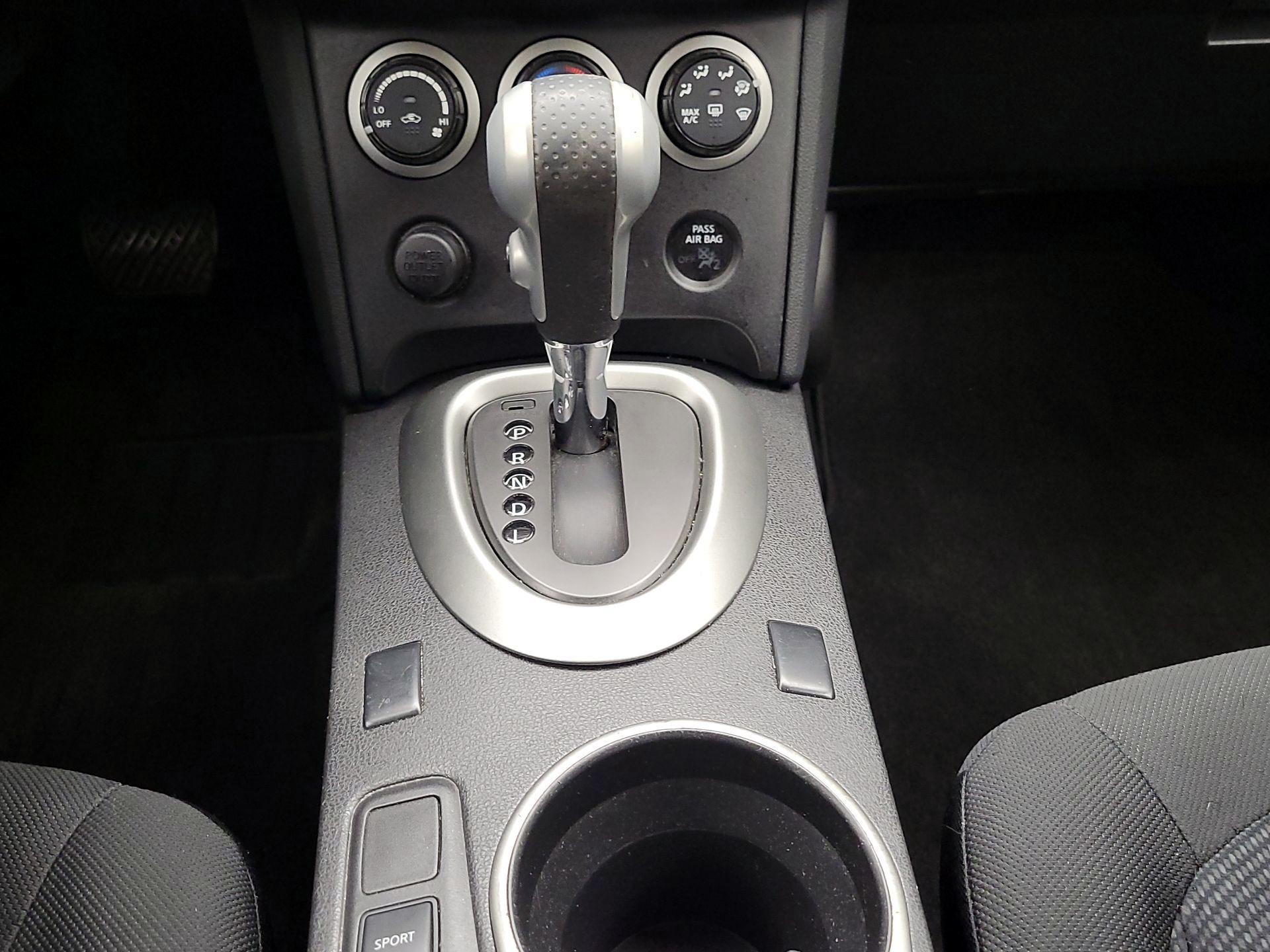 Thumbnail: 2014 Nissan Rogue - 17