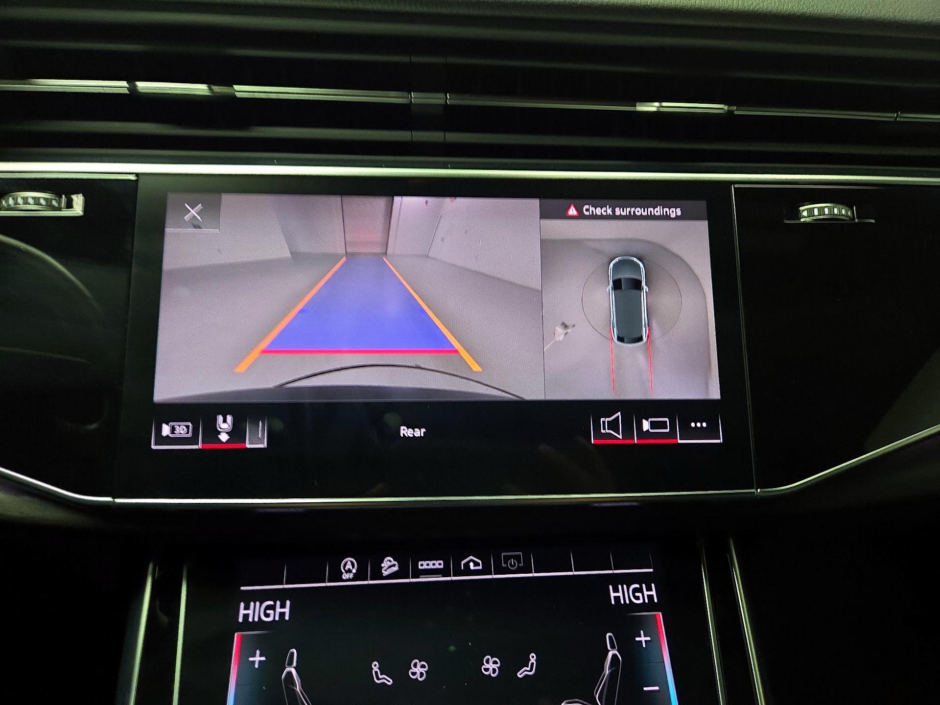 Thumbnail: 2021 Audi Q8 - 15