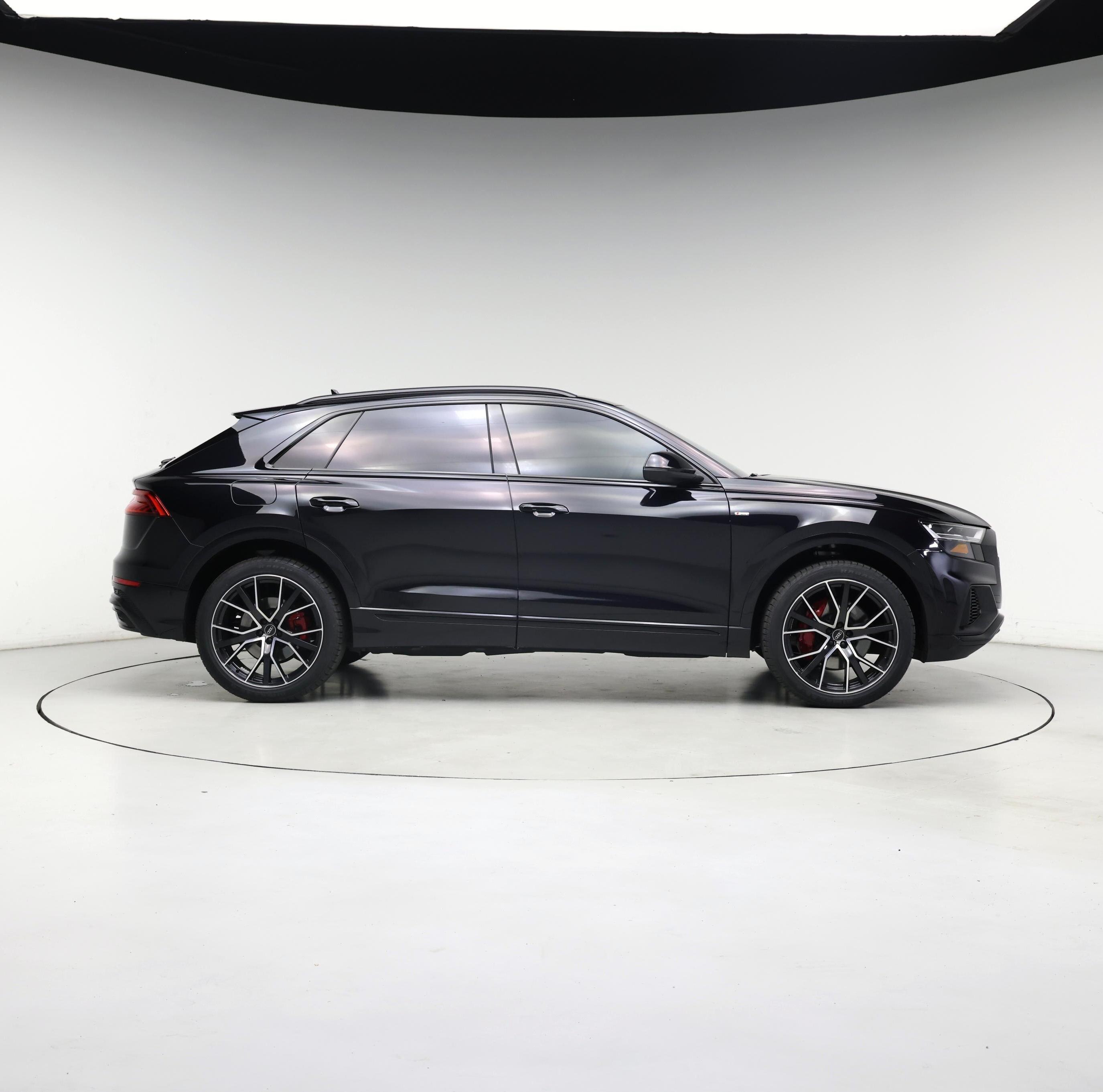 Thumbnail: 2021 Audi Q8 - 7