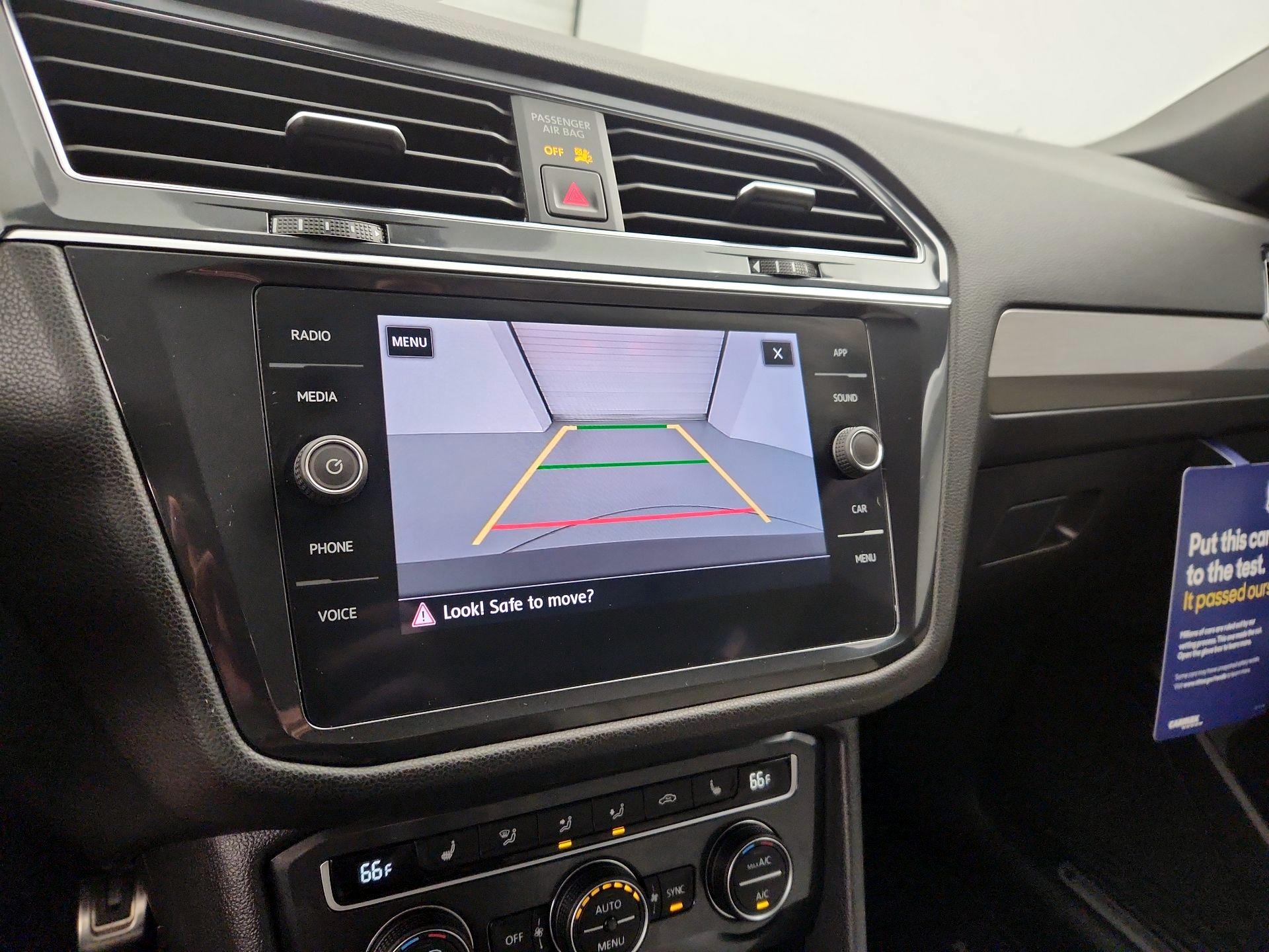 Thumbnail: 2020 Volkswagen Tiguan - 14