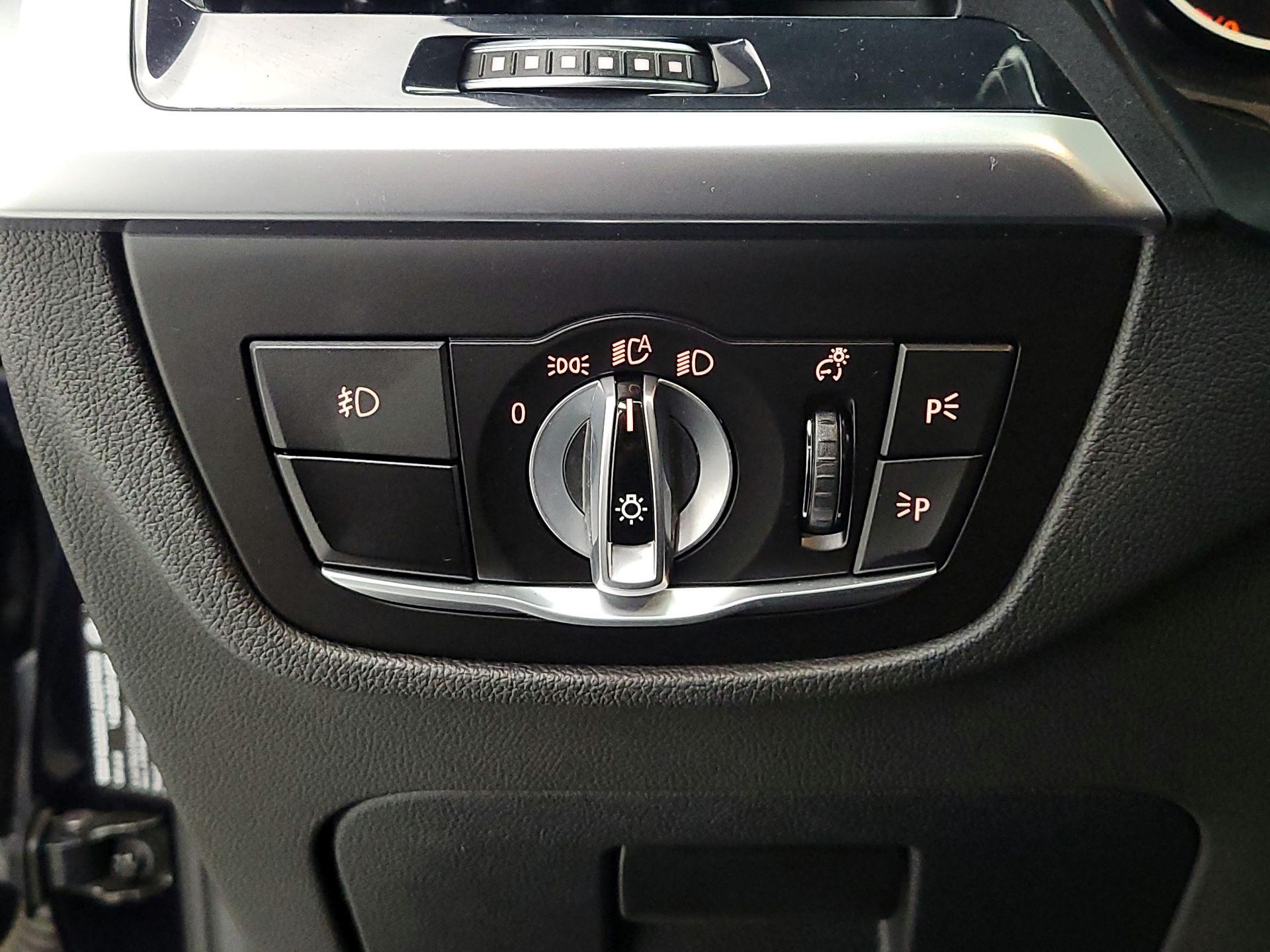 Thumbnail: 2020 BMW X3 - 13