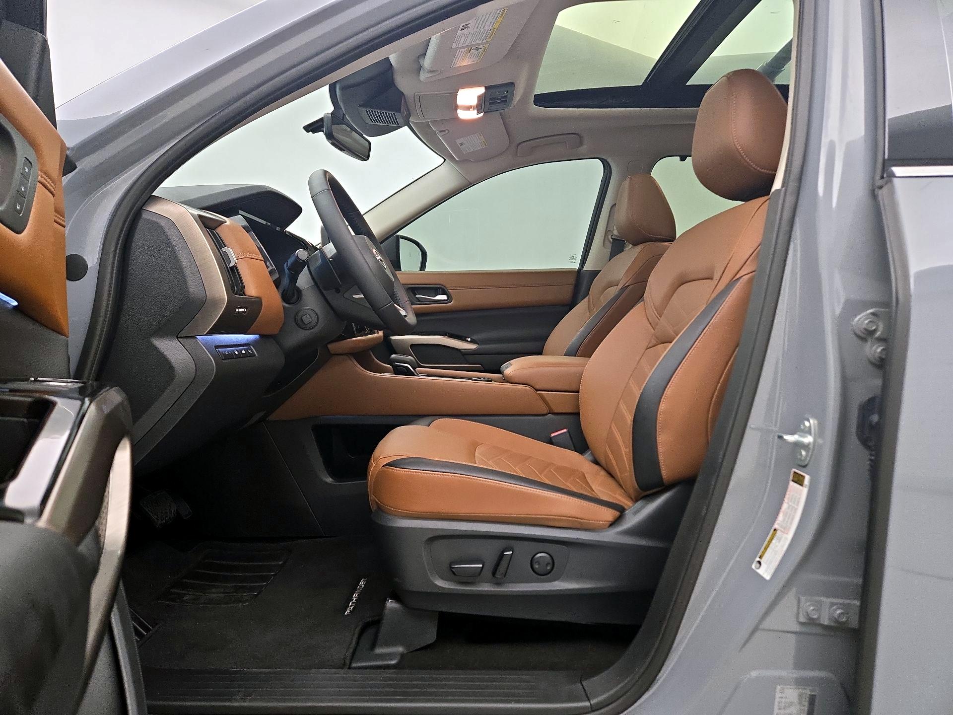 Thumbnail: 2024 Nissan Pathfinder - 11