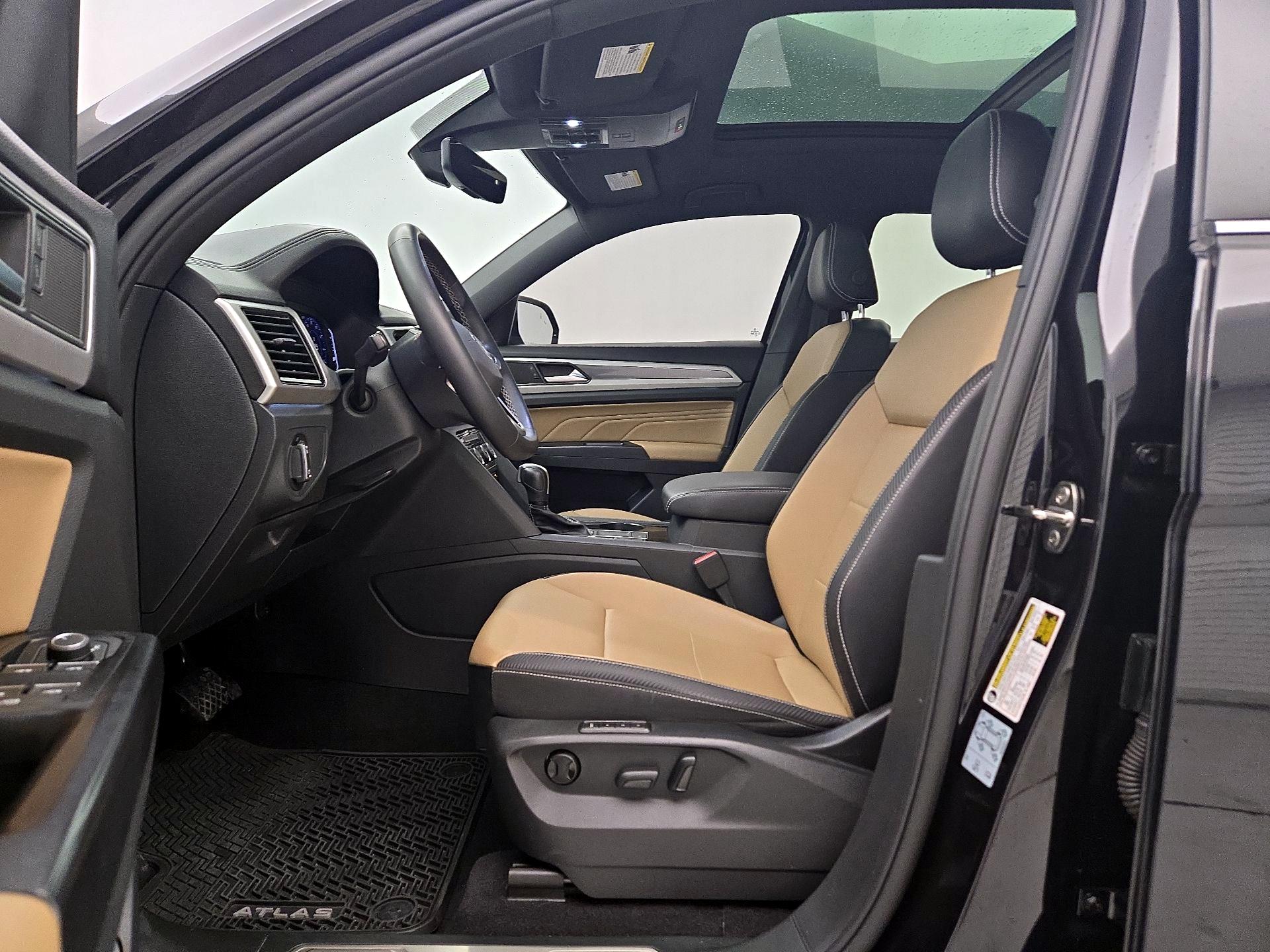 Thumbnail: 2021 Volkswagen Atlas - 11