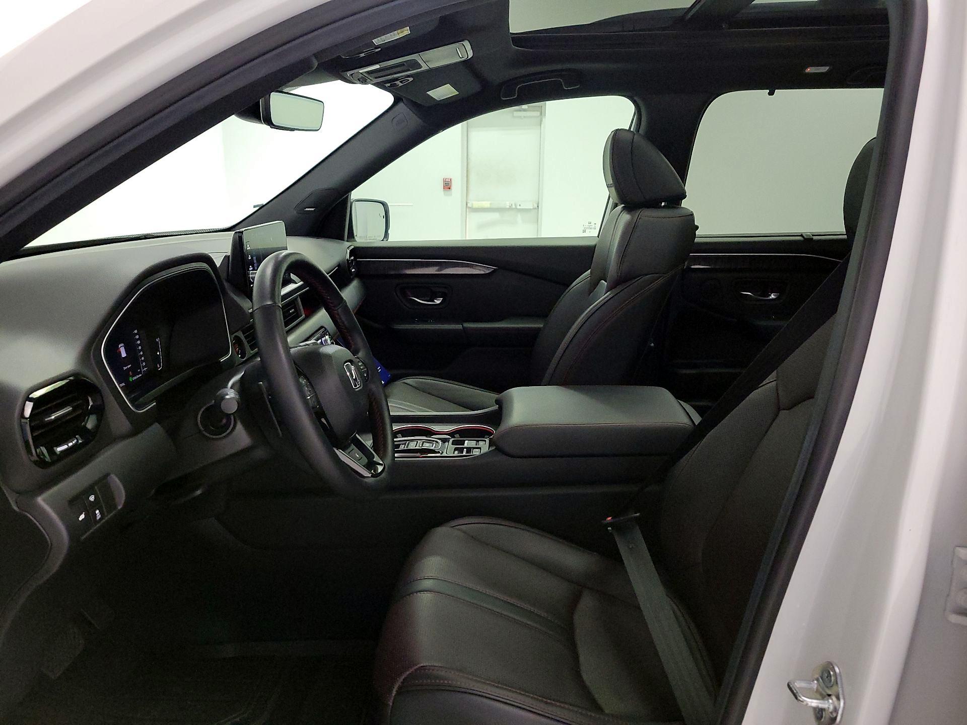 Thumbnail: 2025 Honda Pilot - 11