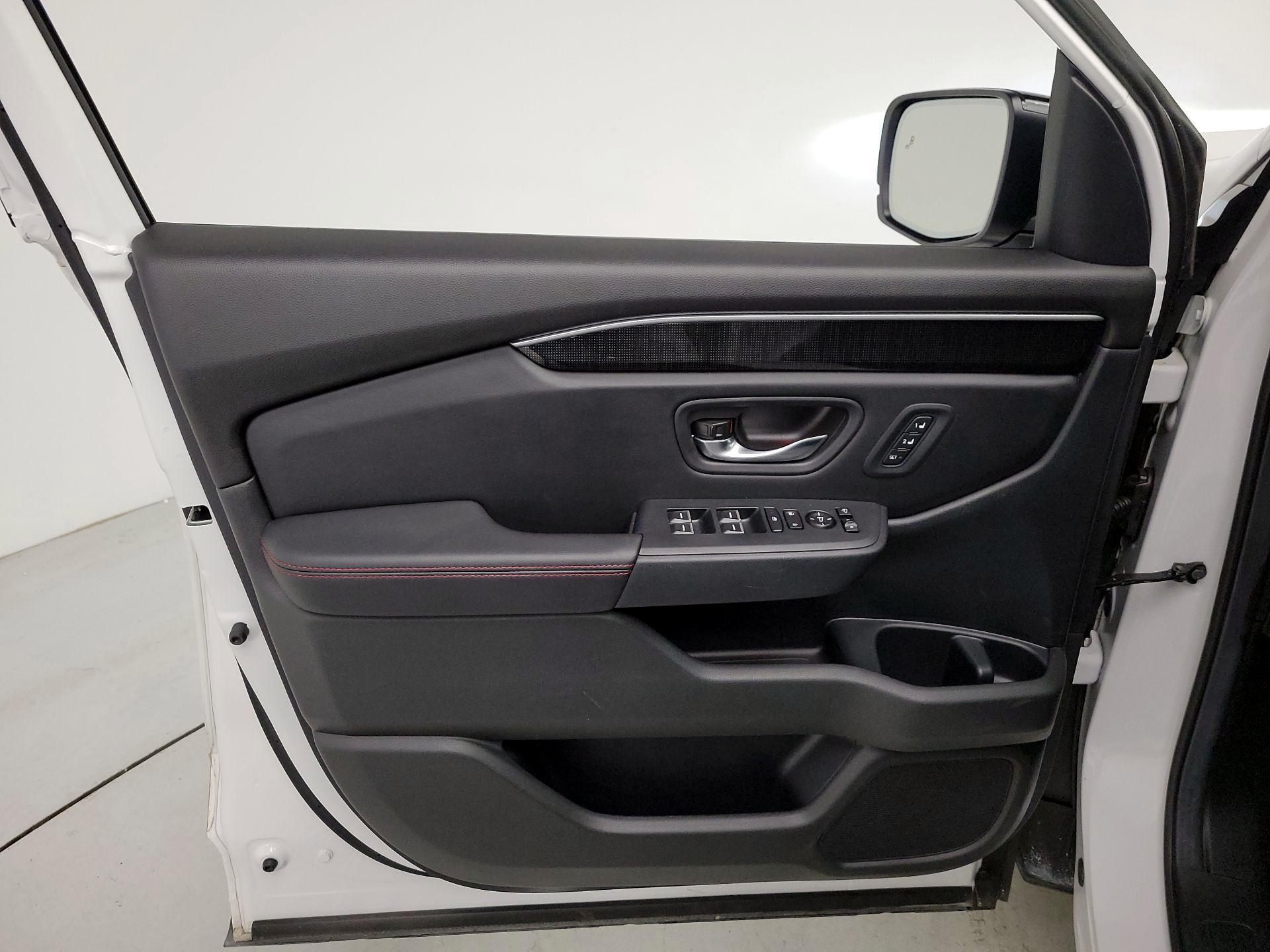 Thumbnail: 2025 Honda Pilot - 12