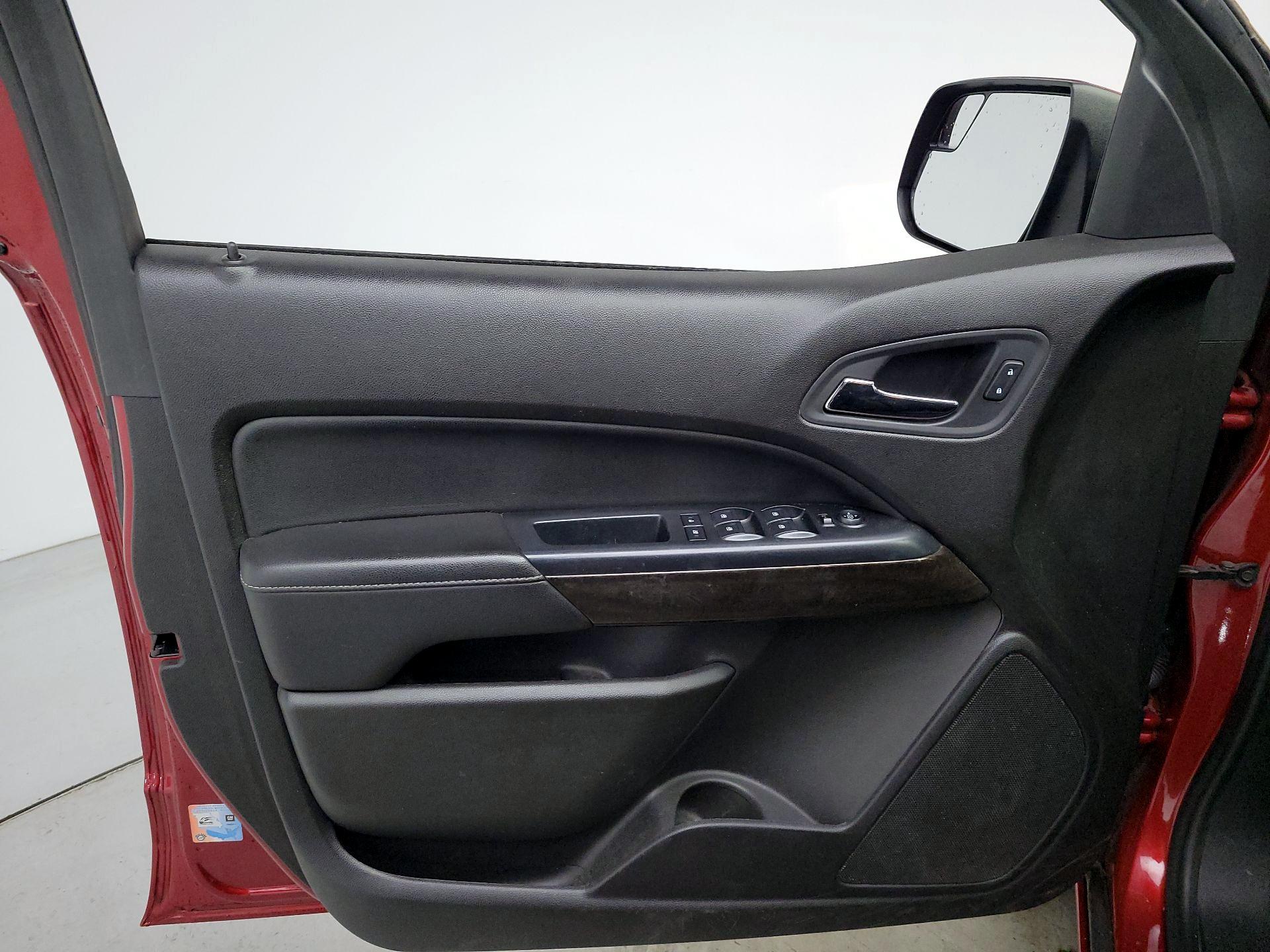 Thumbnail: 2015 GMC Canyon - 12