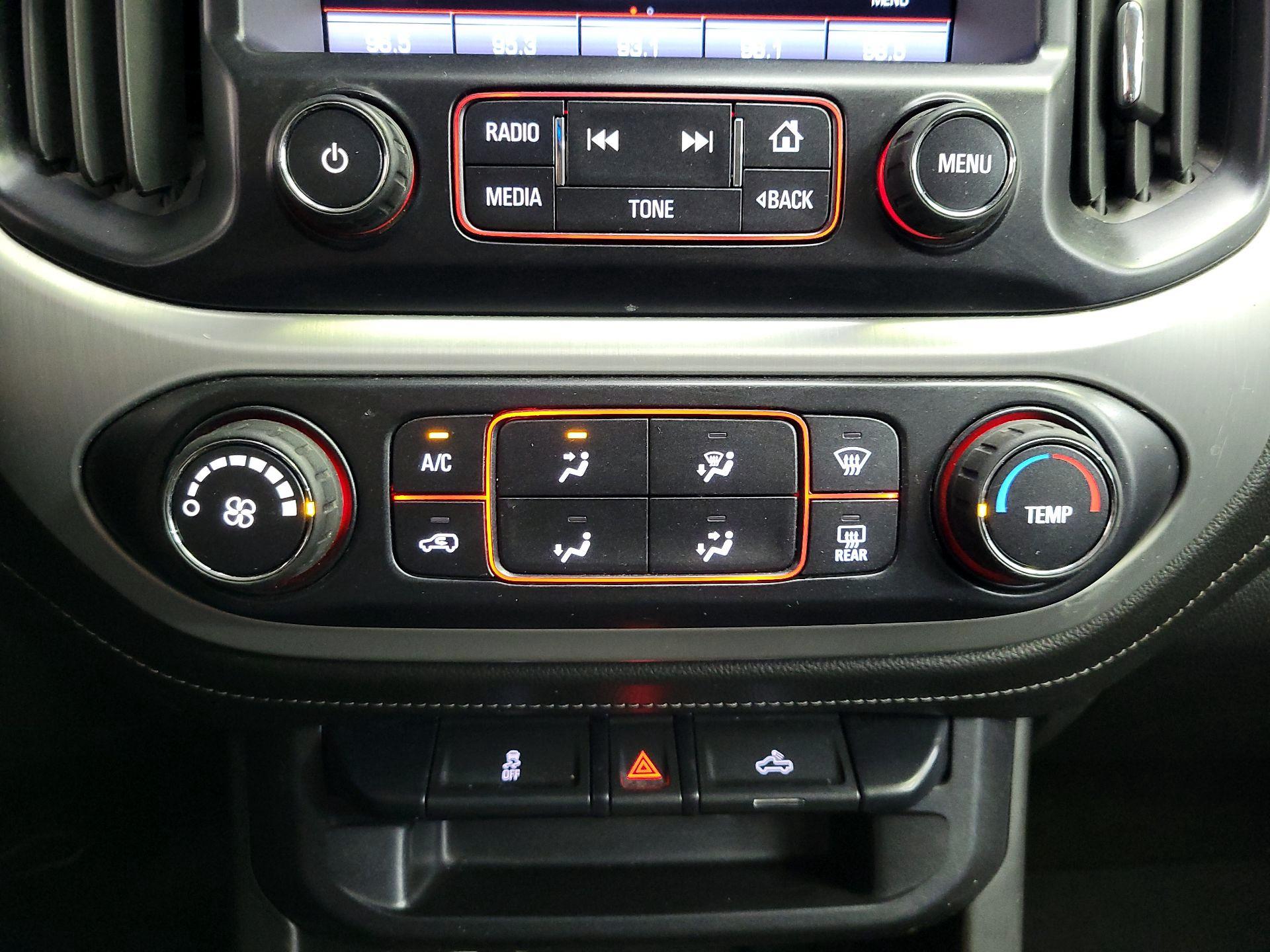 Thumbnail: 2015 GMC Canyon - 16