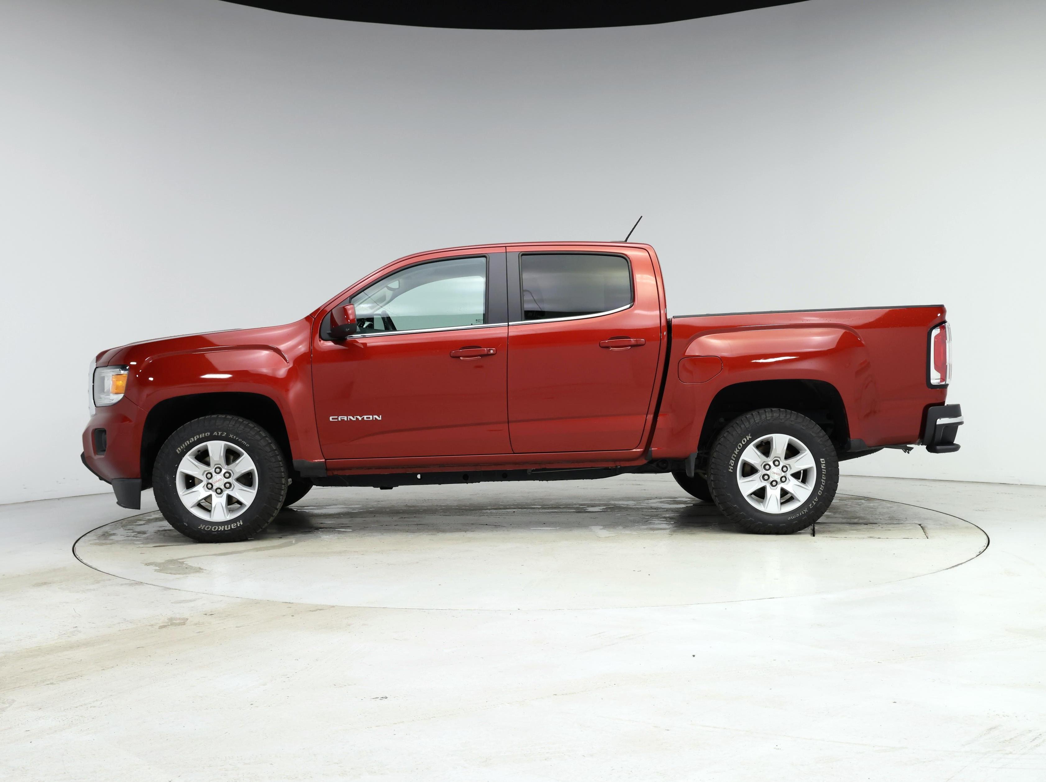 Thumbnail: 2015 GMC Canyon - 3