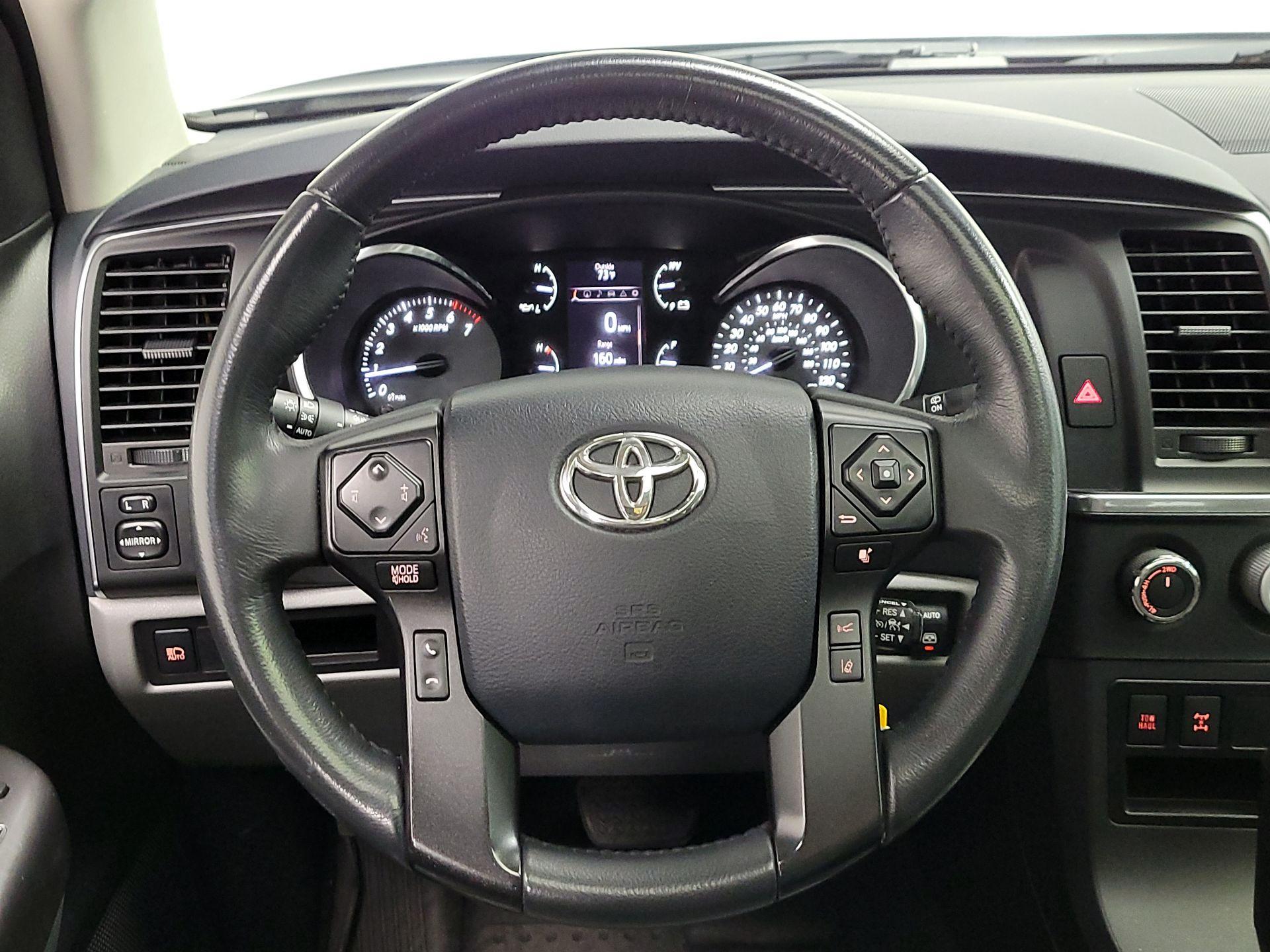 Thumbnail: 2018 Toyota Sequoia - 10