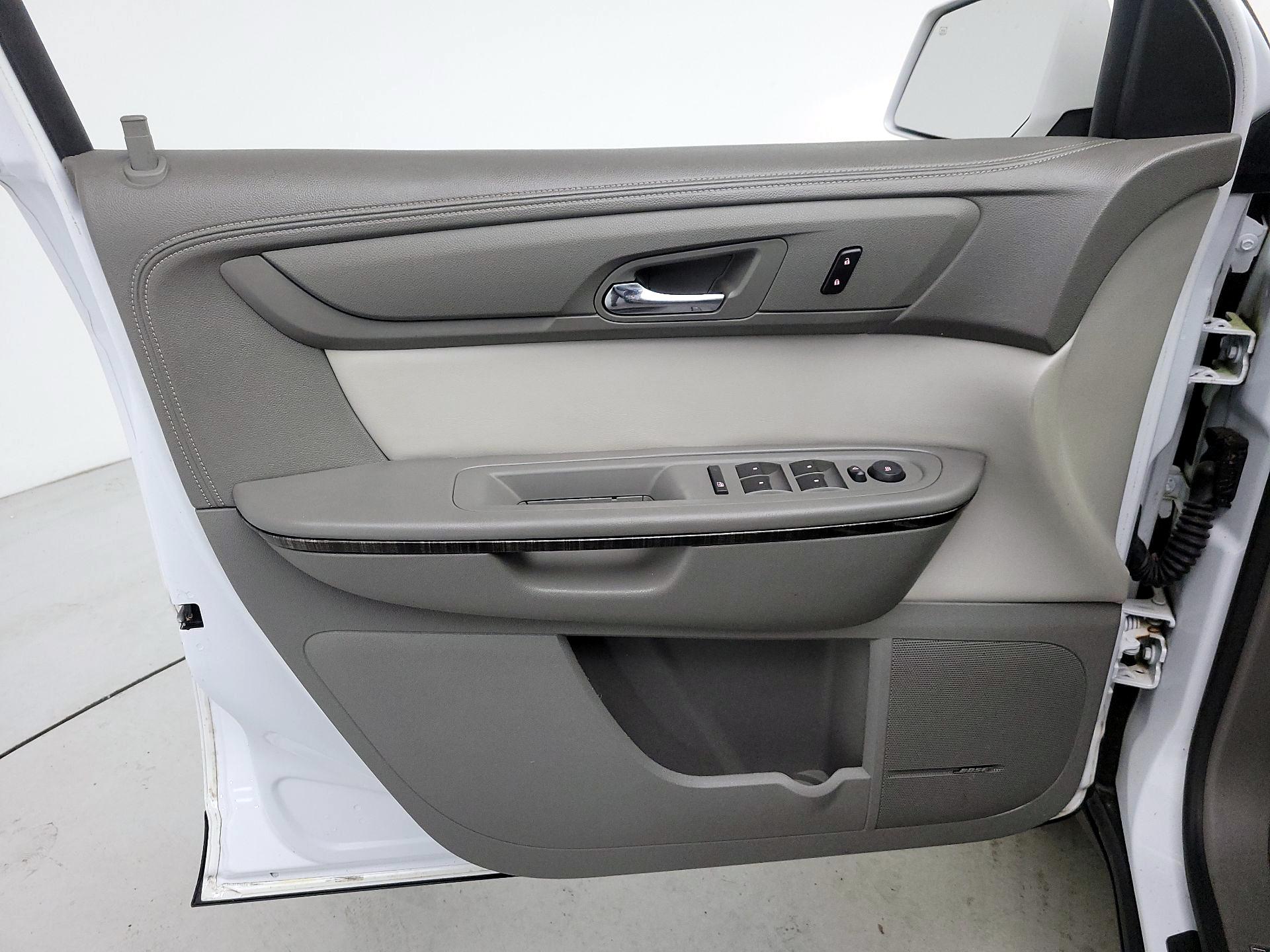 Thumbnail: 2016 GMC Acadia - 12