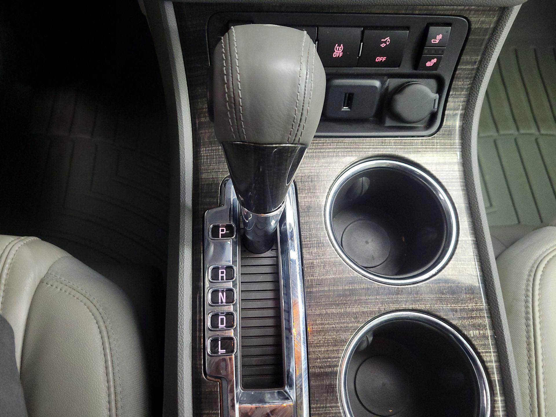 Thumbnail: 2016 GMC Acadia - 17