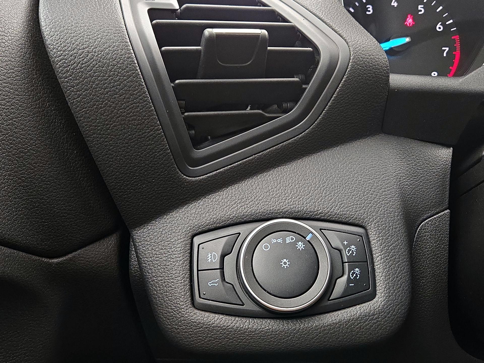 Thumbnail: 2019 Ford Escape - 13