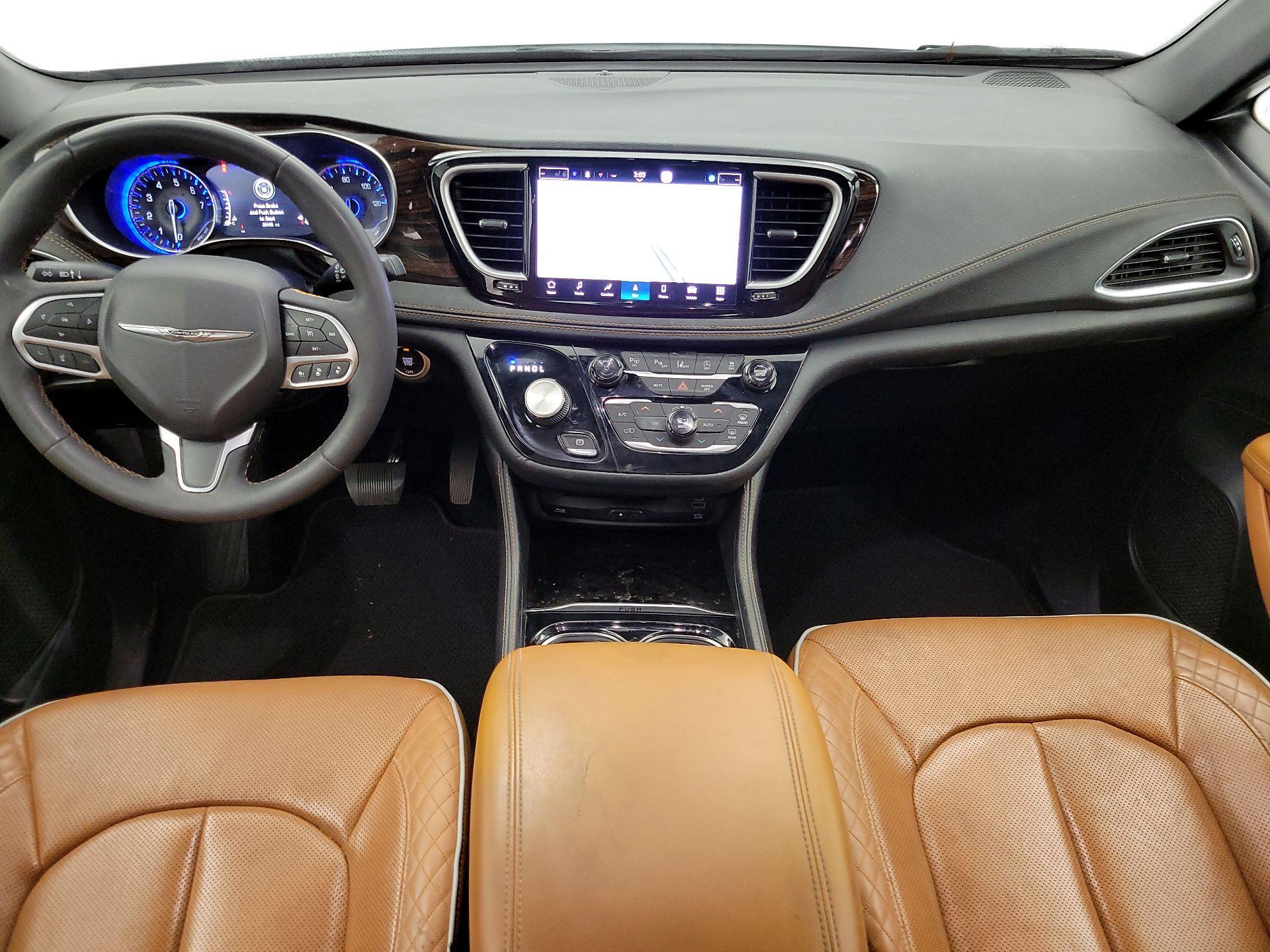 Thumbnail: 2022 Chrysler Pacifica - 9