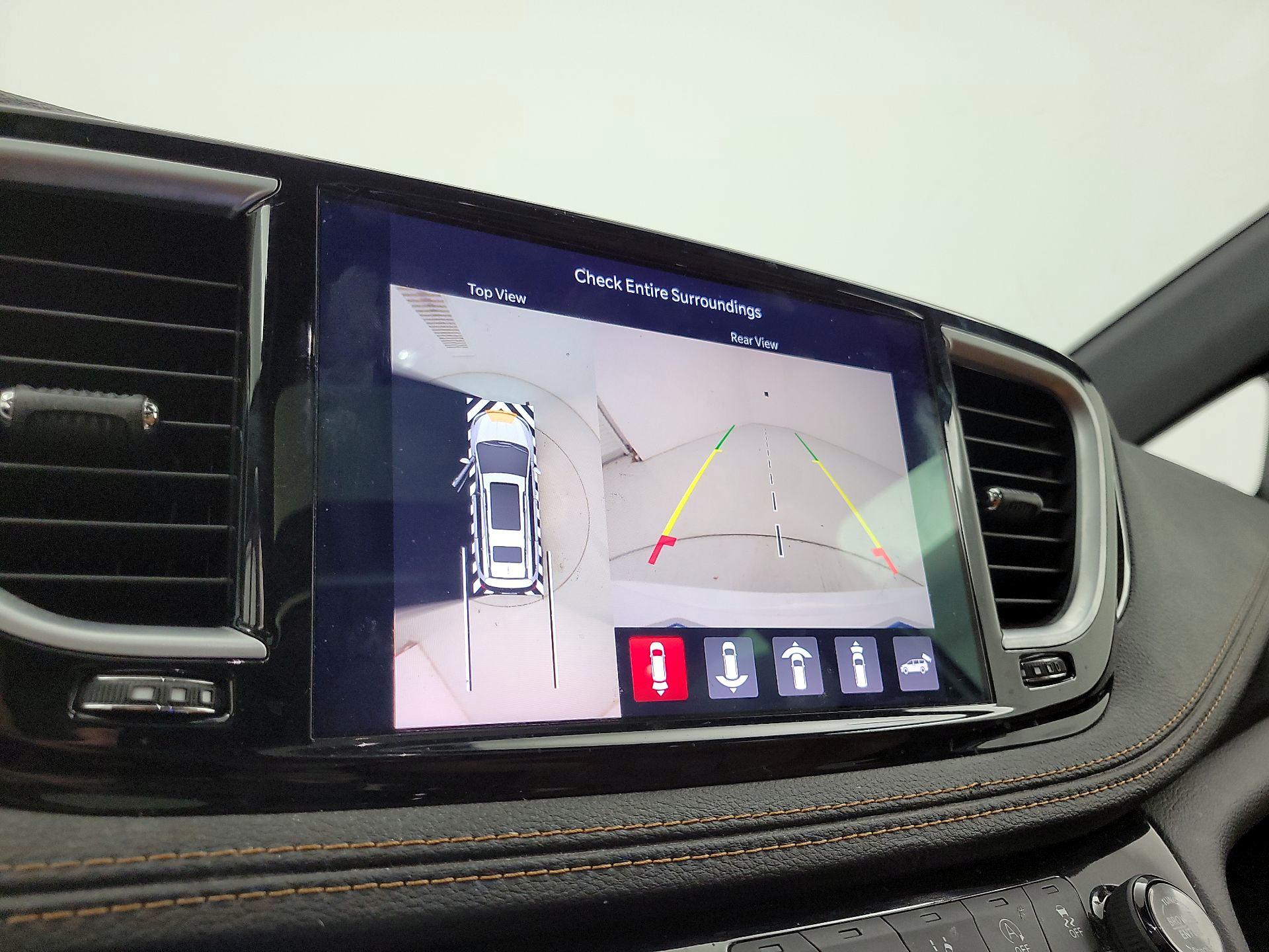 Thumbnail: 2022 Chrysler Pacifica - 15