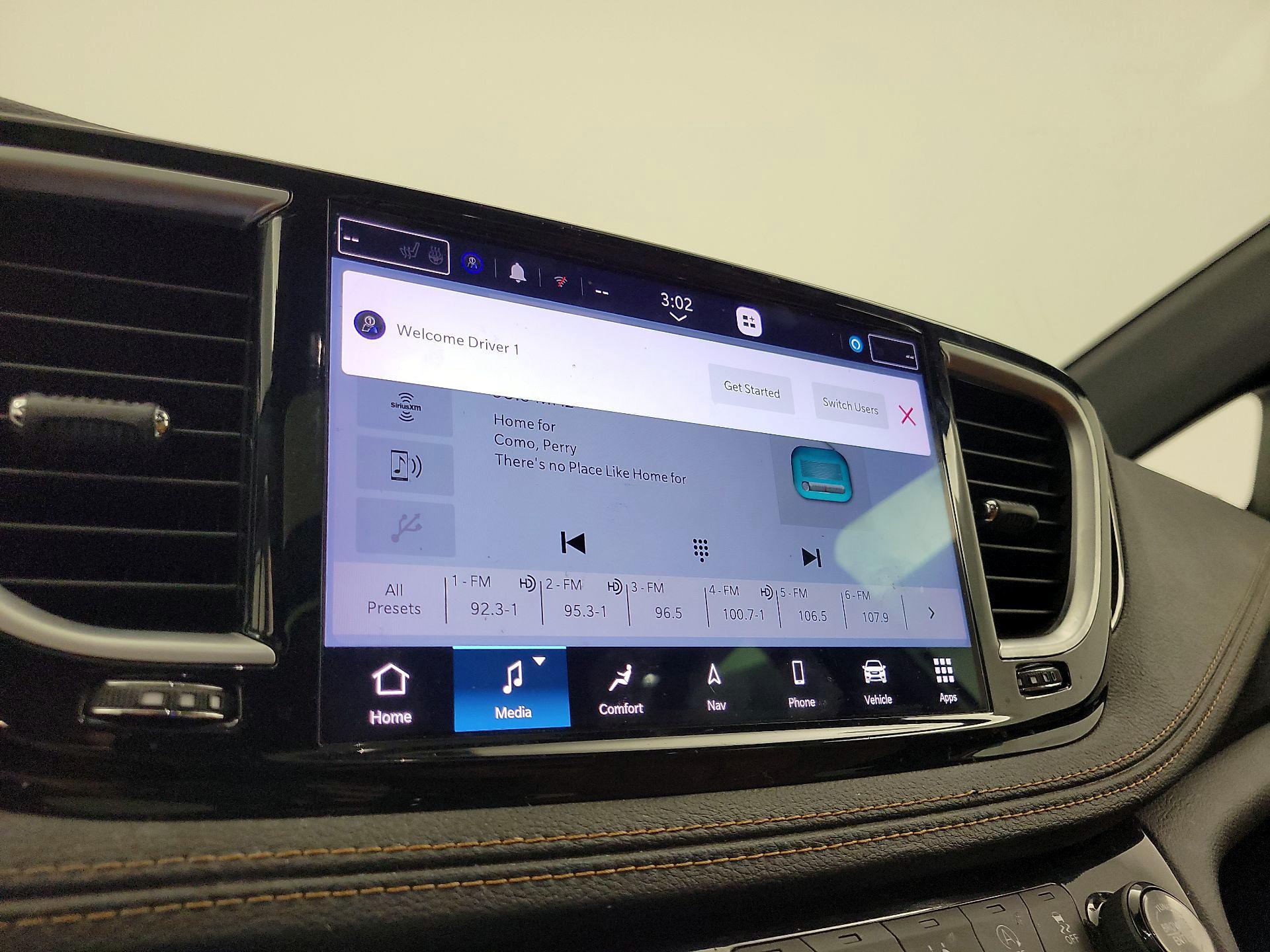 Thumbnail: 2022 Chrysler Pacifica - 16