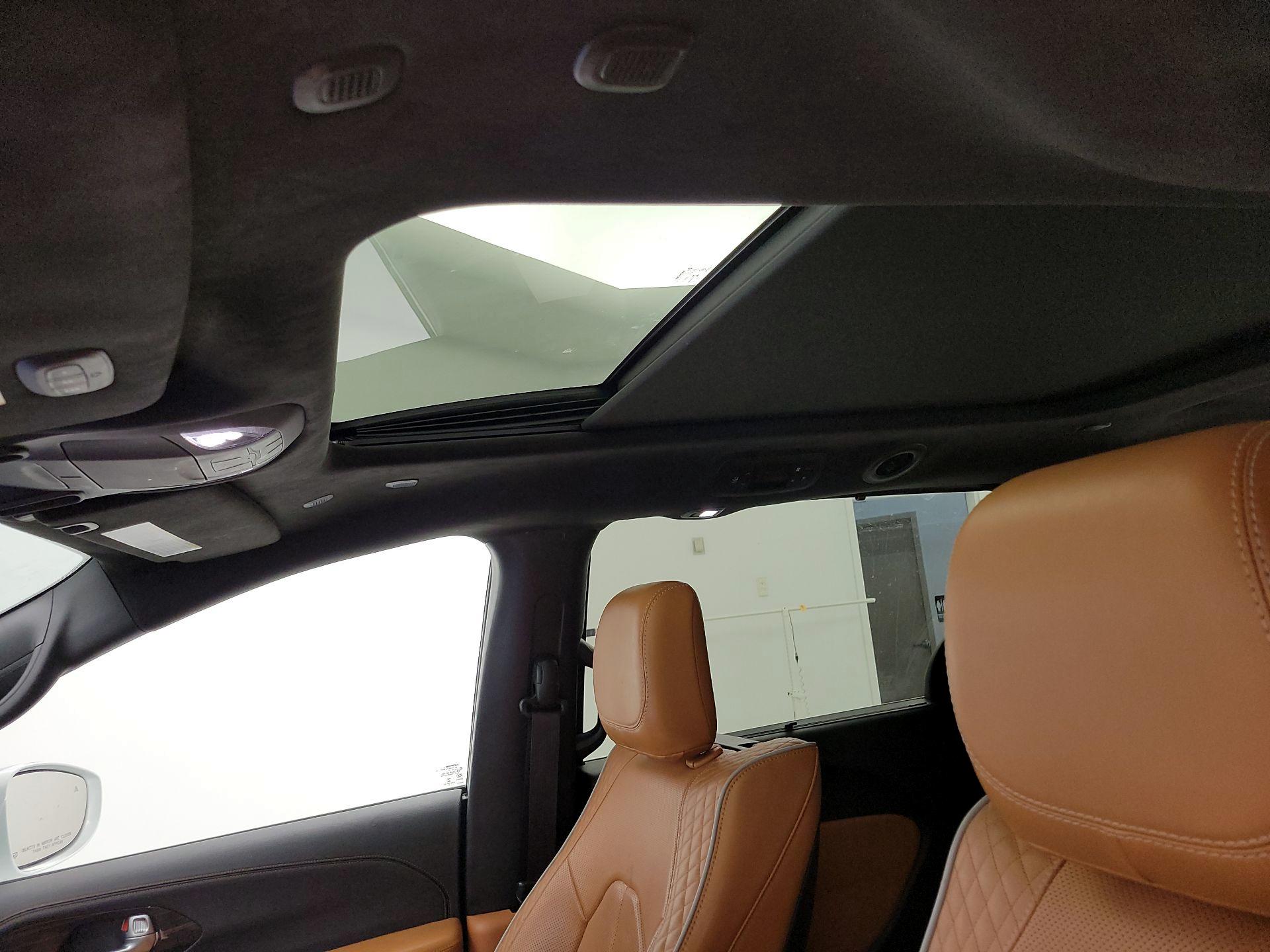 Thumbnail: 2022 Chrysler Pacifica - 20