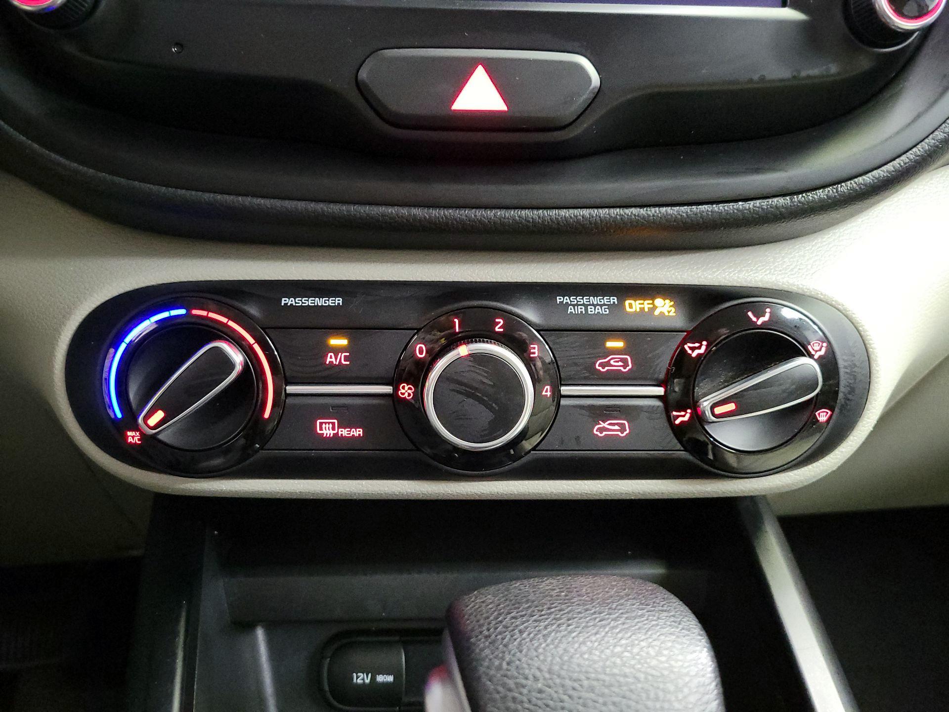 Thumbnail: 2022 Kia Soul - 16