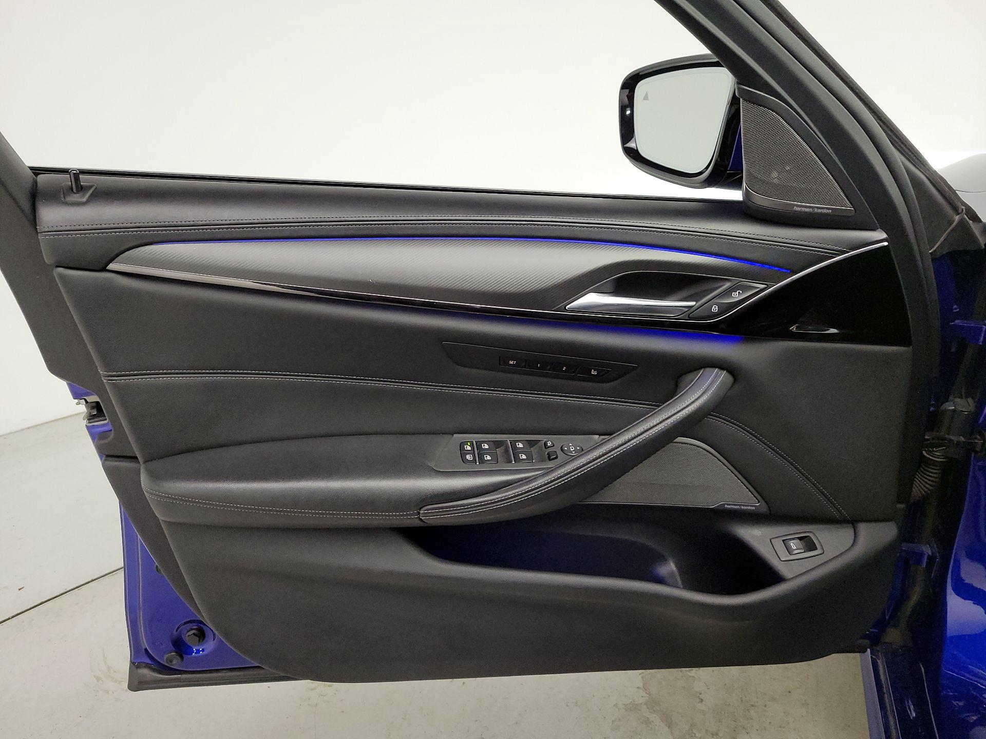 Thumbnail: 2020 BMW M5 - 12