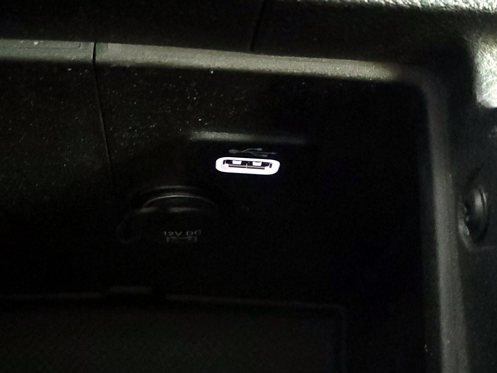 Thumbnail: 2018 Jeep Wrangler - 17