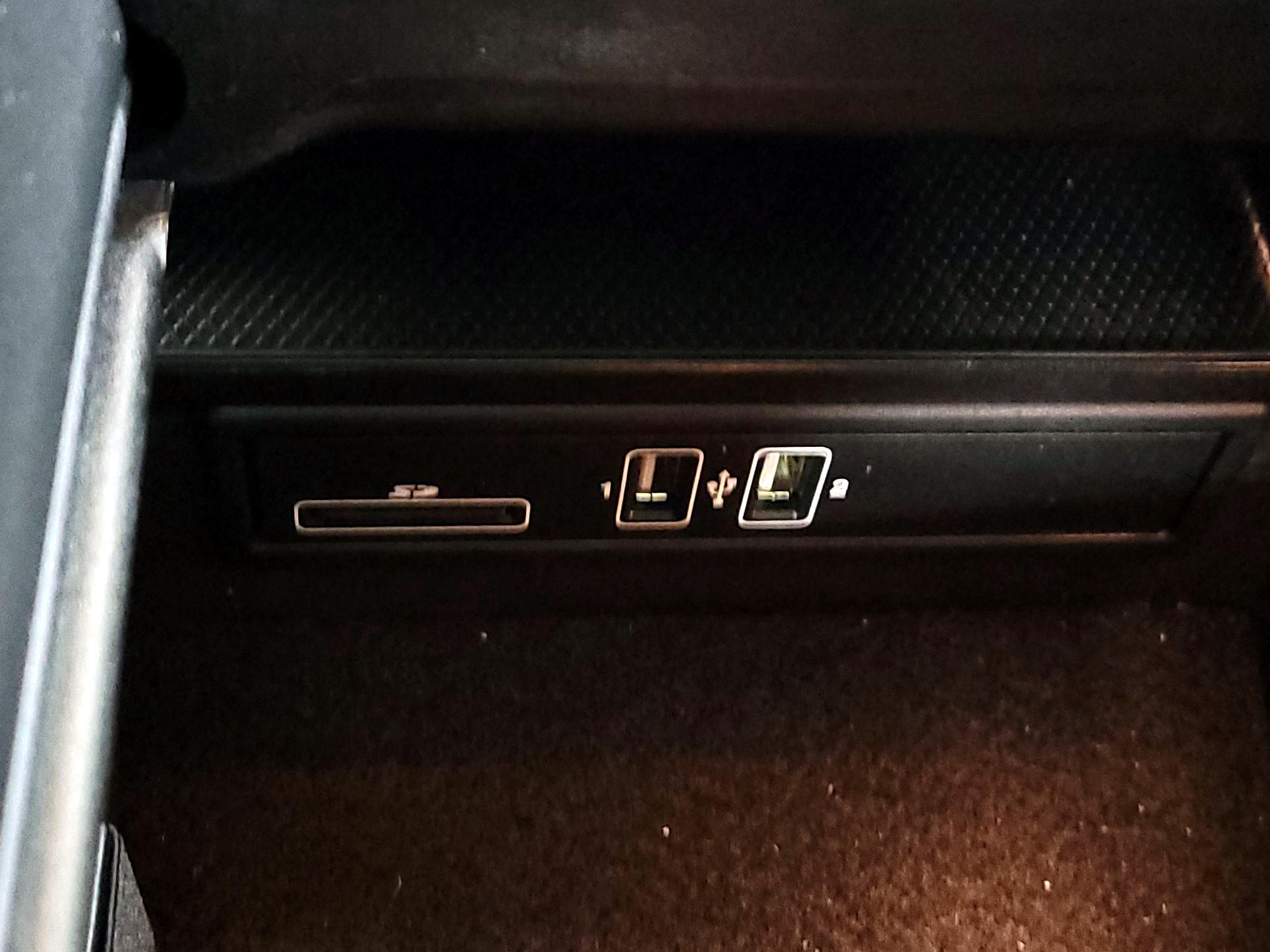 Thumbnail: 2017 Mercedes-Benz C-Class - 19