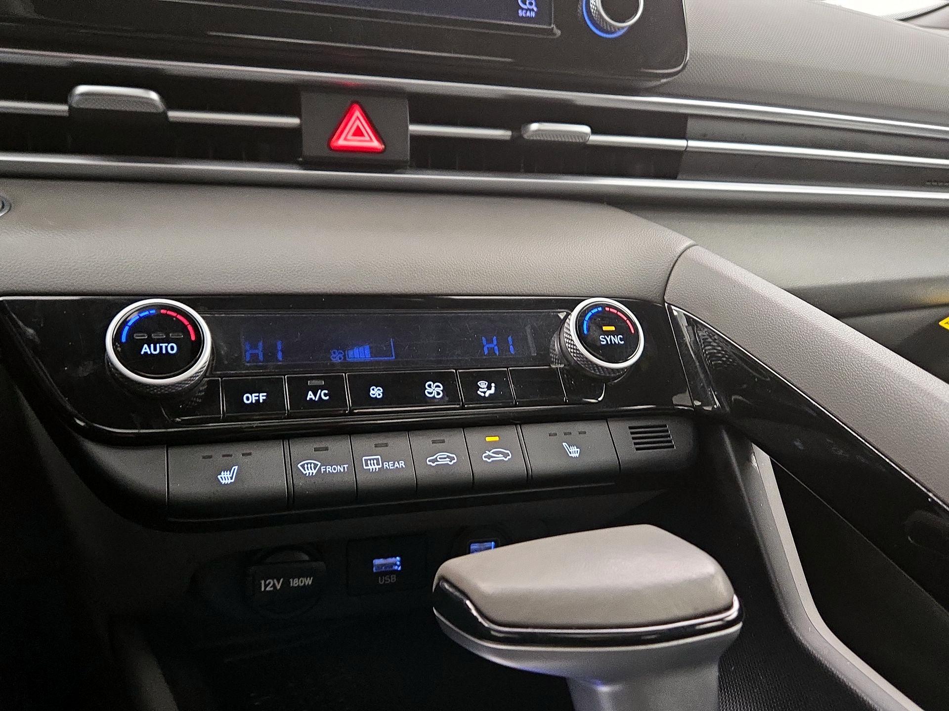 Thumbnail: 2022 Hyundai Elantra - 16