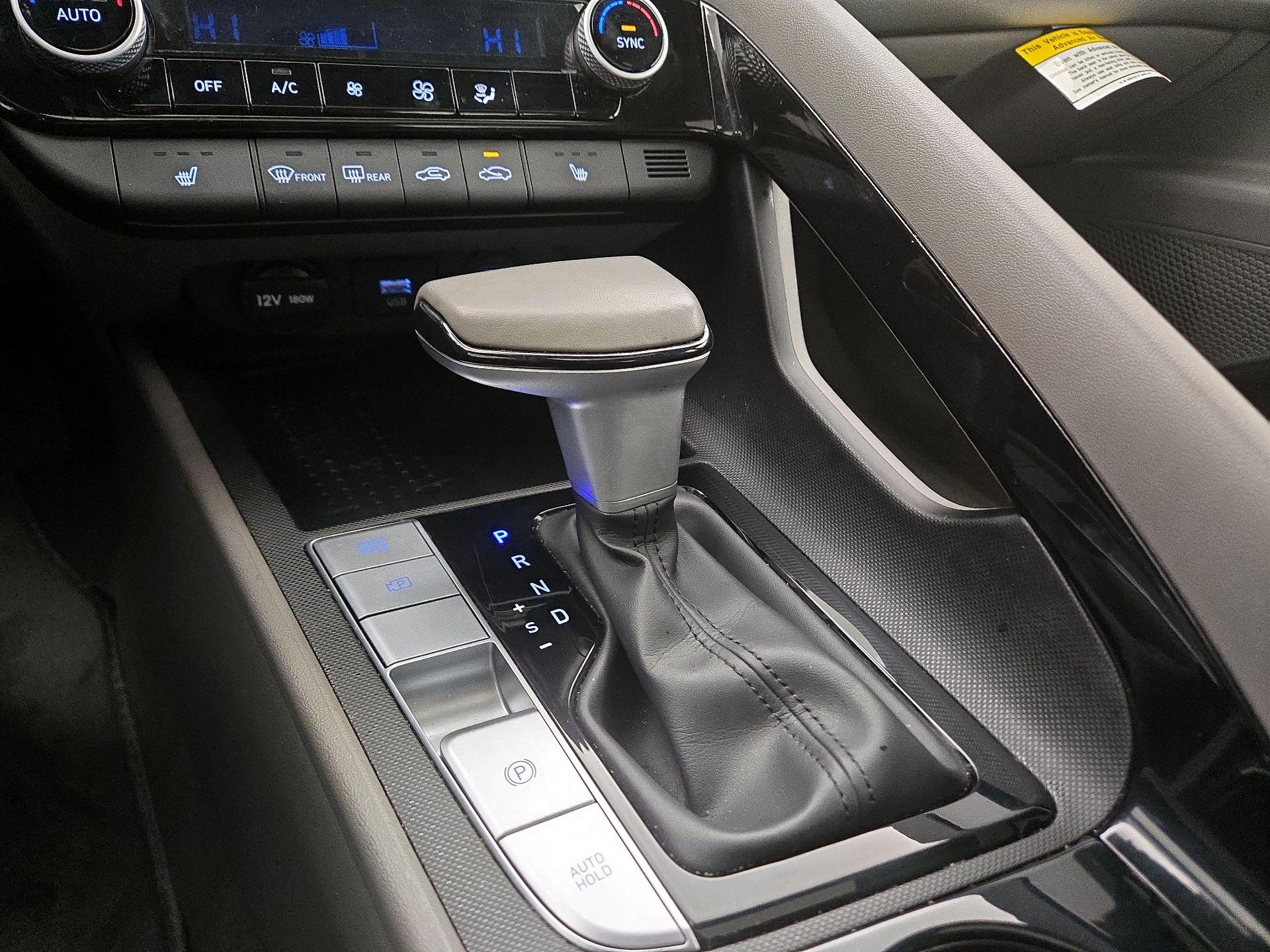 Thumbnail: 2022 Hyundai Elantra - 17