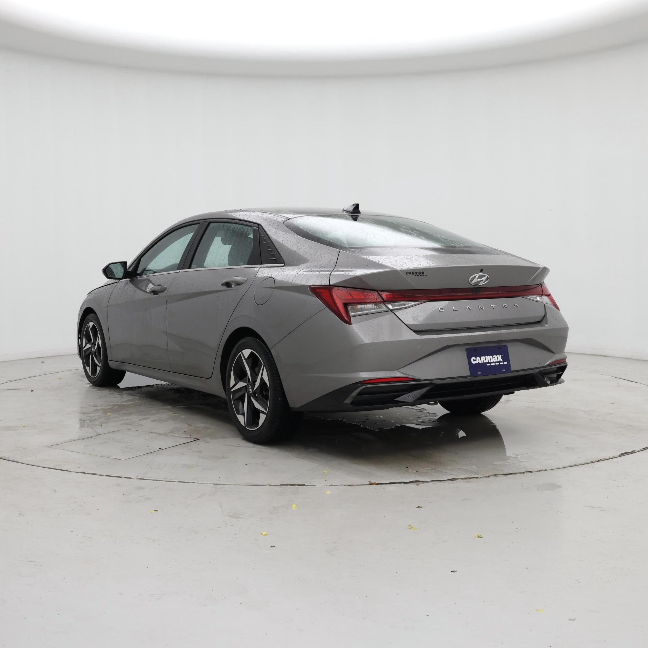 Thumbnail: 2022 Hyundai Elantra - 2