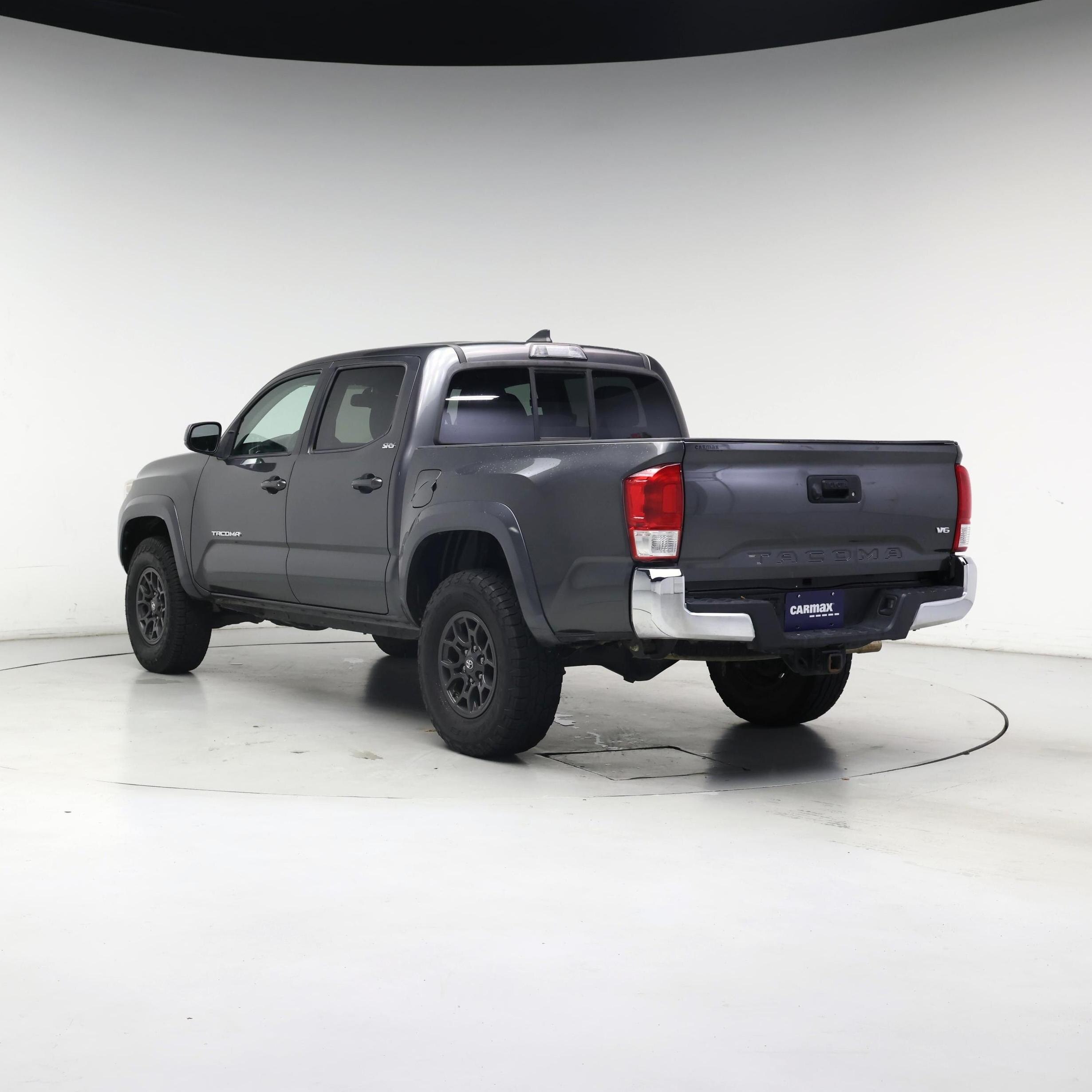 Thumbnail: 2017 Toyota Tacoma - 2