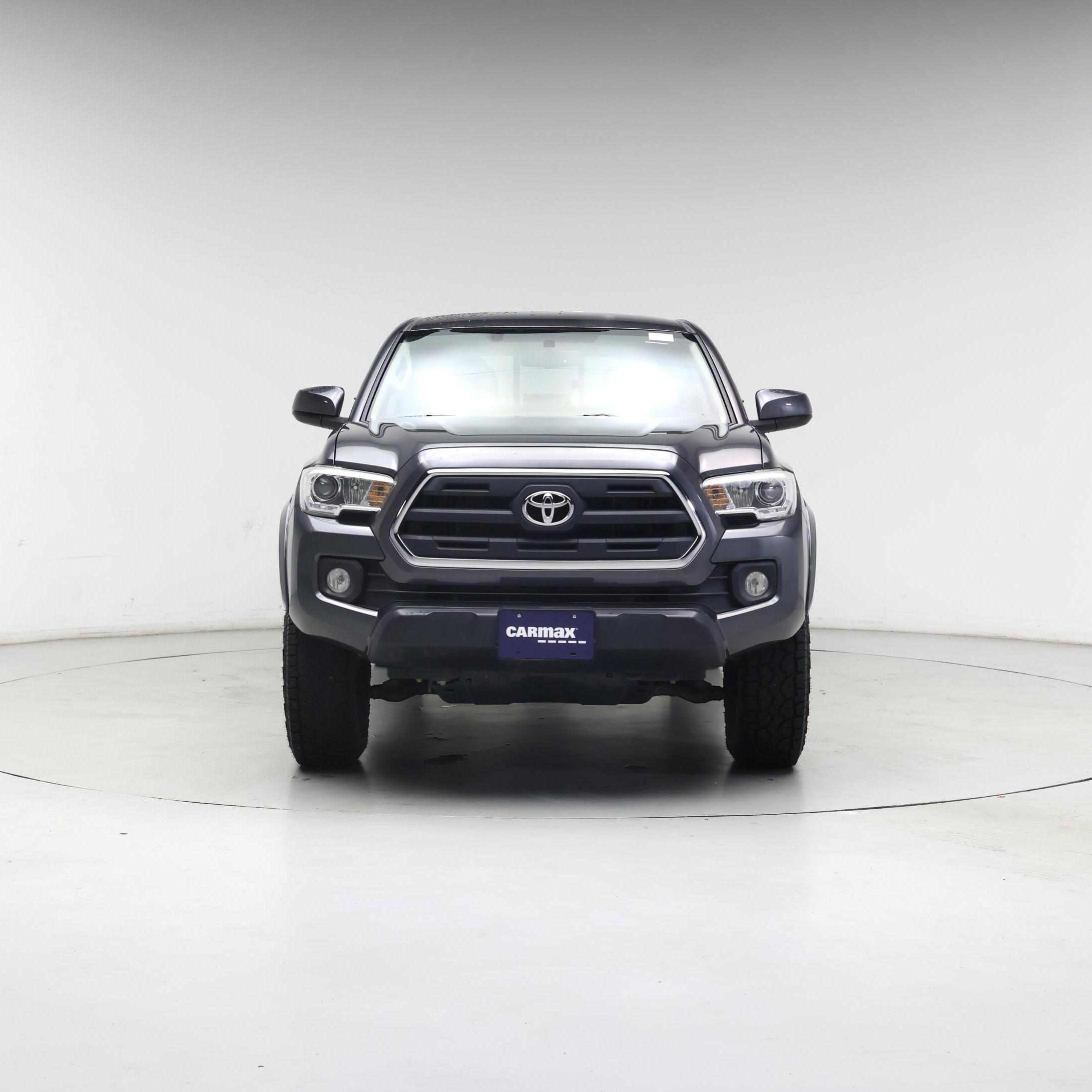 Thumbnail: 2017 Toyota Tacoma - 5