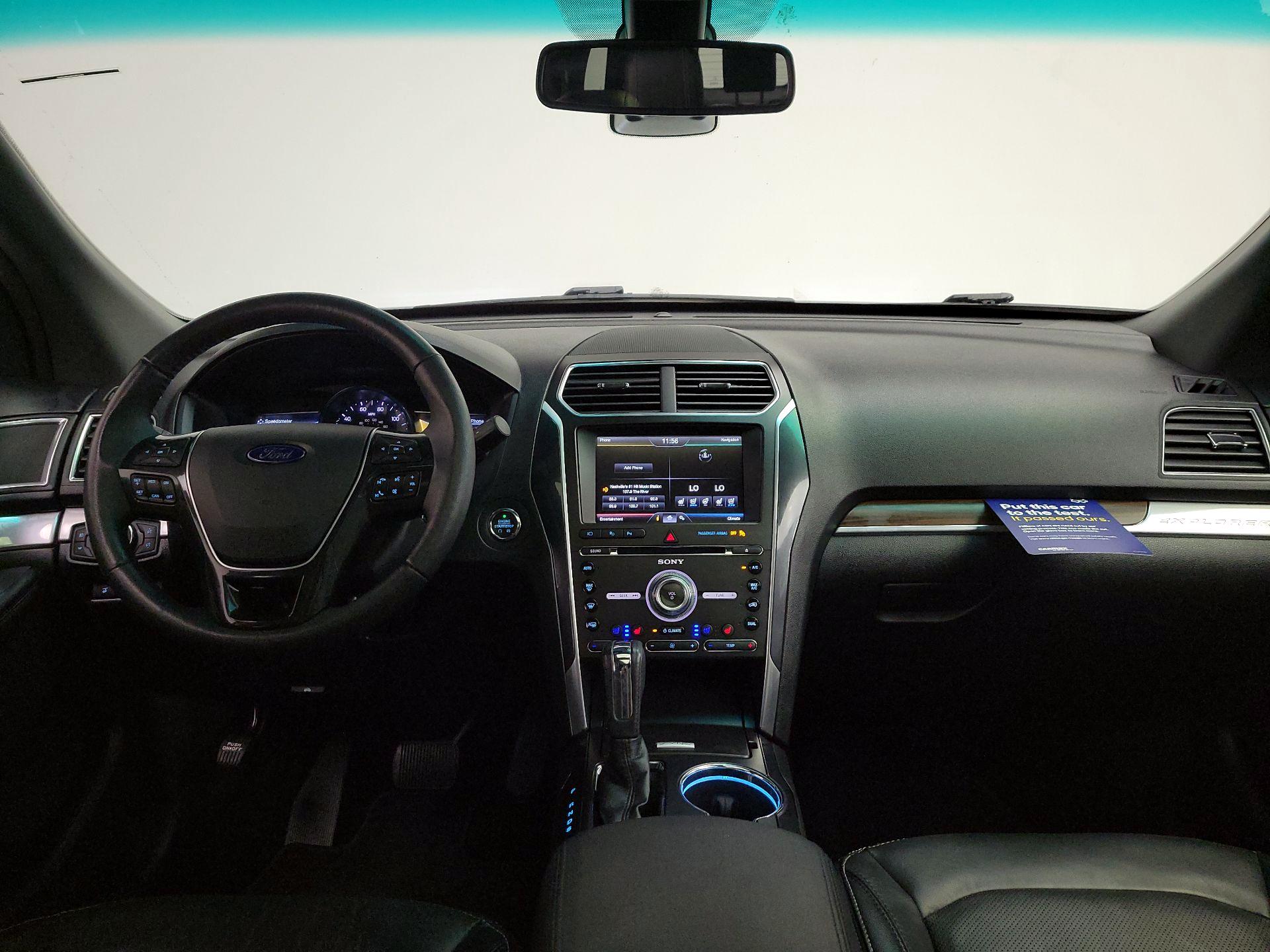 Thumbnail: 2016 Ford Explorer - 9