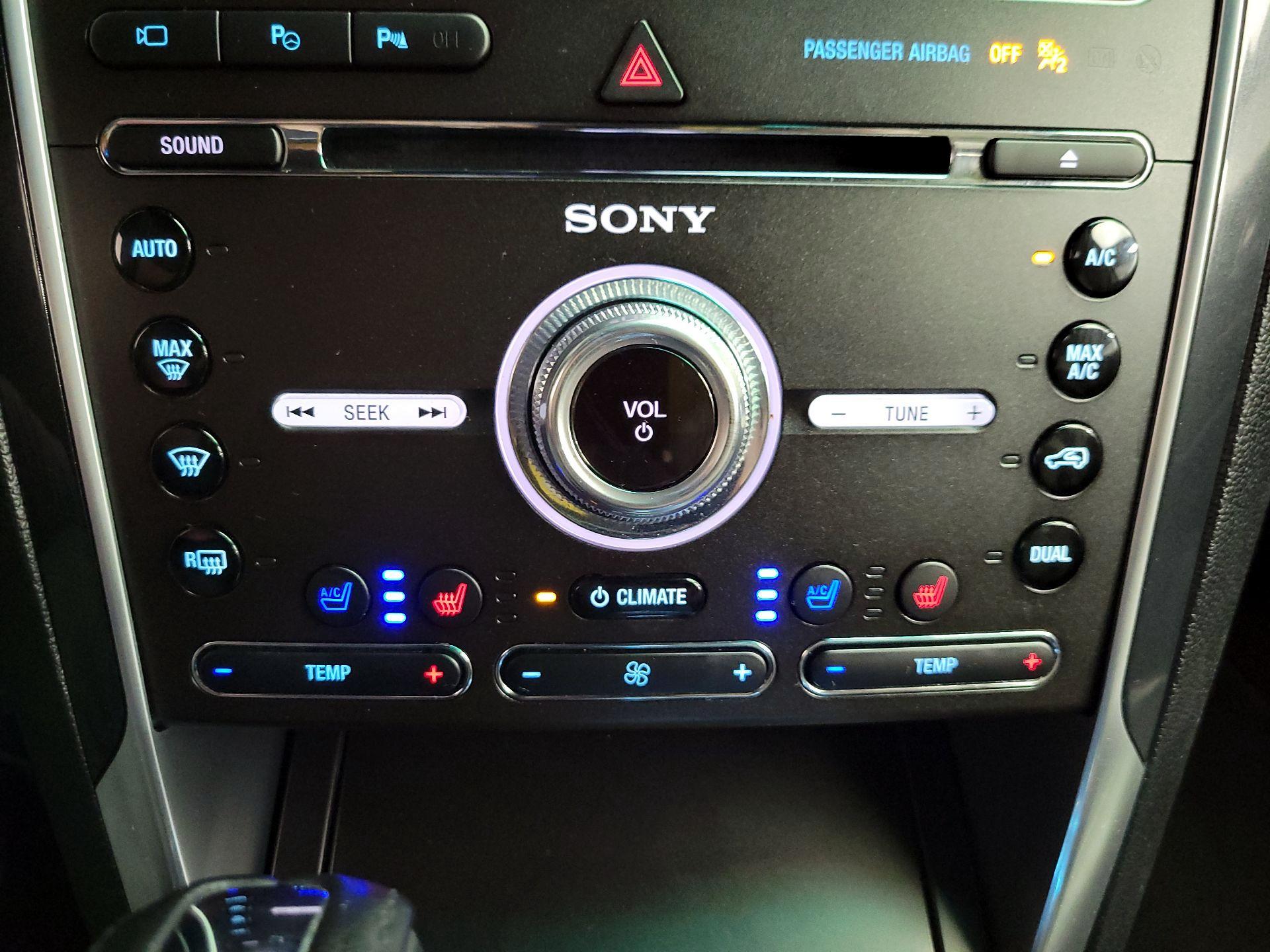 Thumbnail: 2016 Ford Explorer - 16