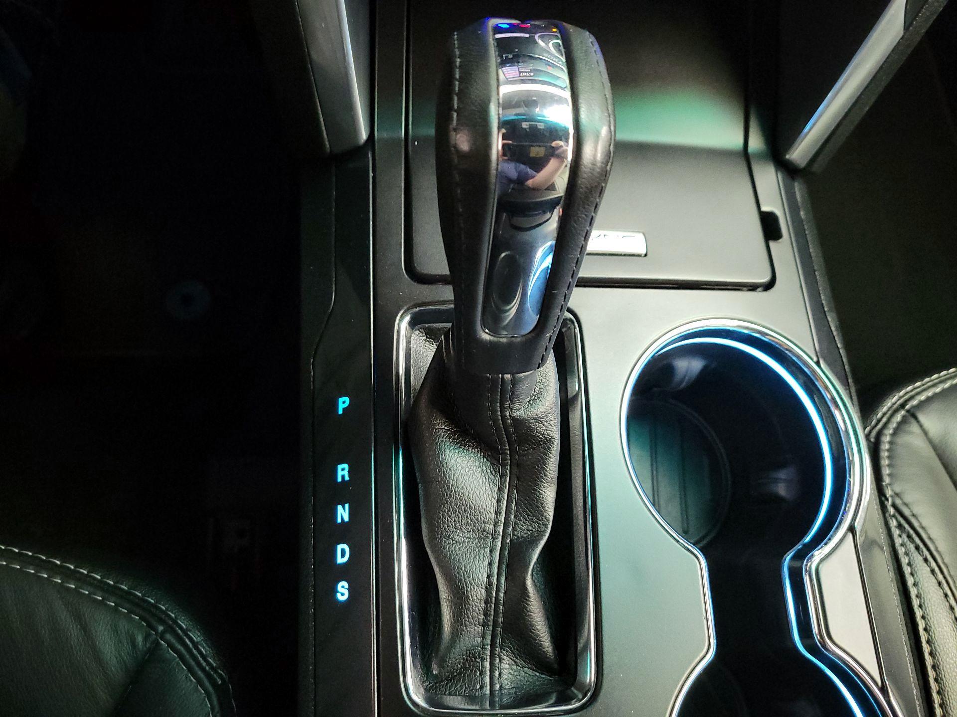 Thumbnail: 2016 Ford Explorer - 17