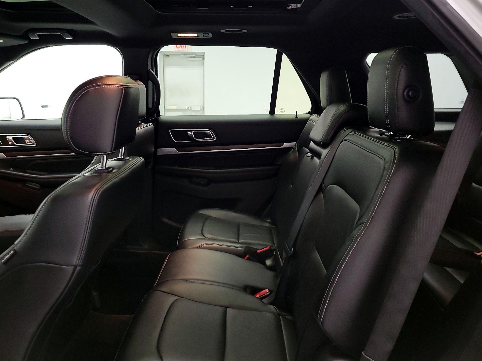 Thumbnail: 2016 Ford Explorer - 20