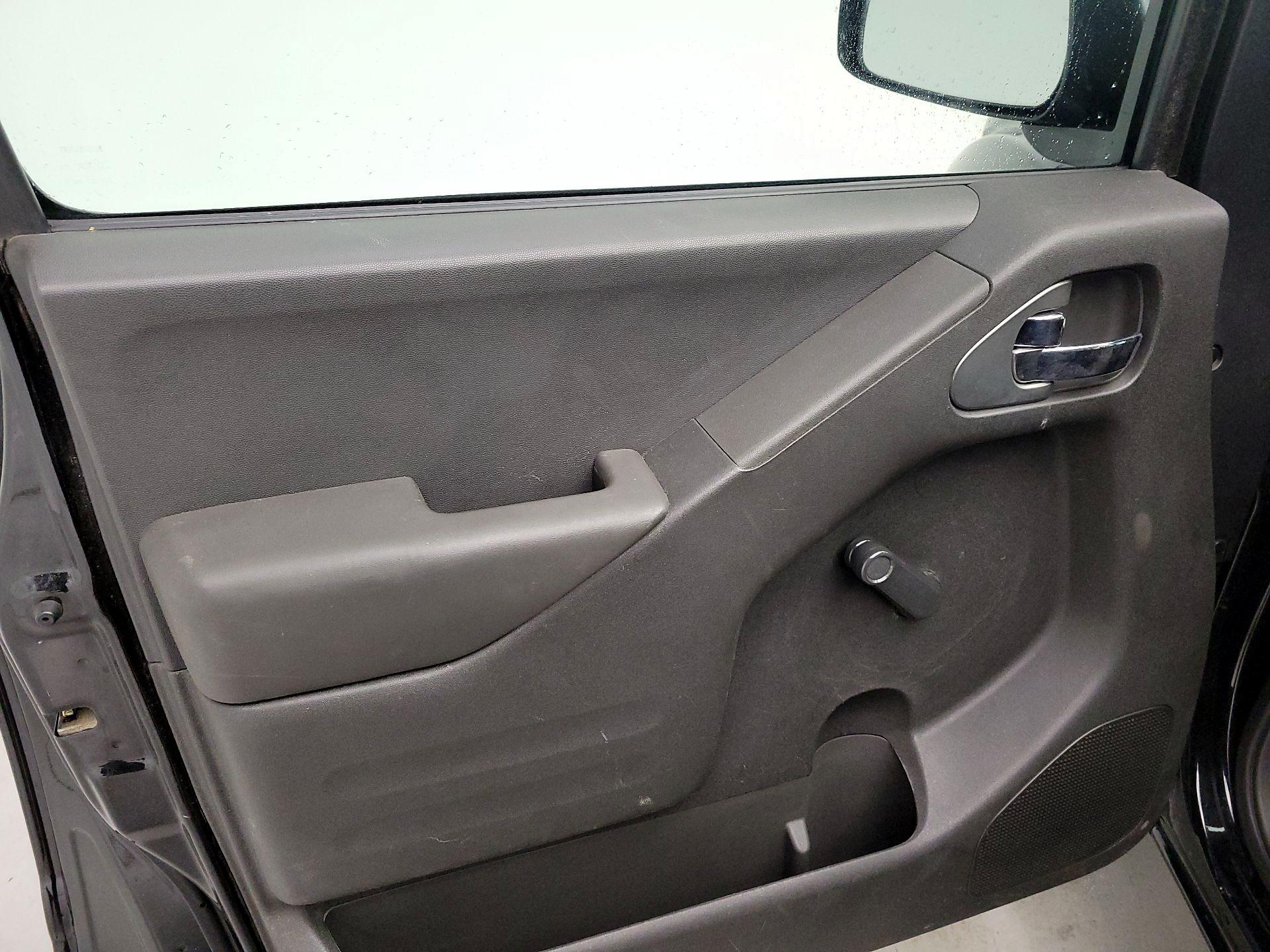 Thumbnail: 2016 Nissan Frontier - 12