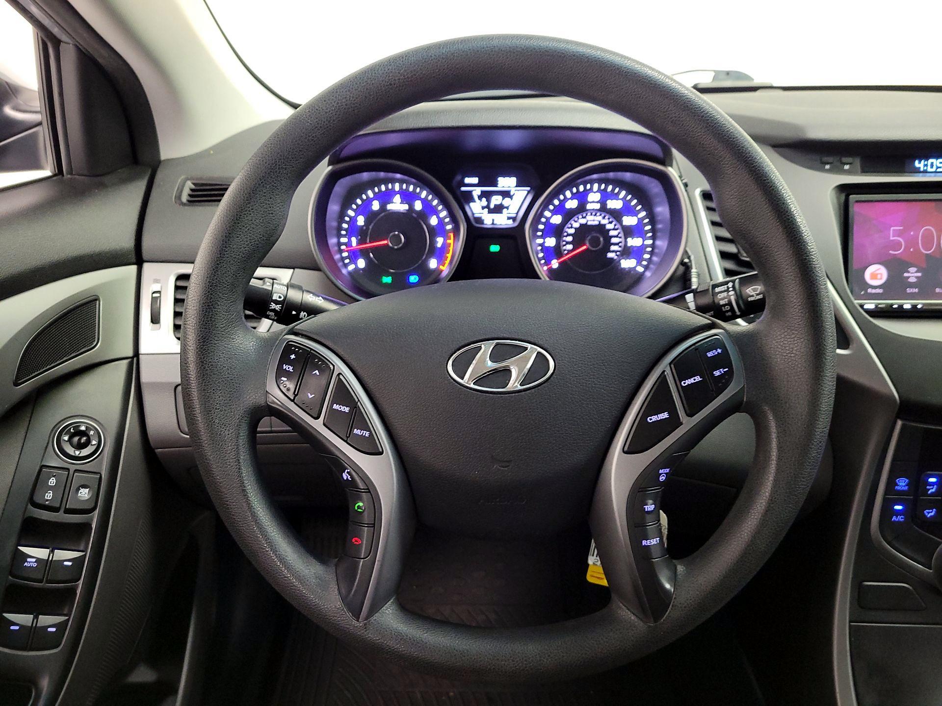 Thumbnail: 2015 Hyundai Elantra - 10