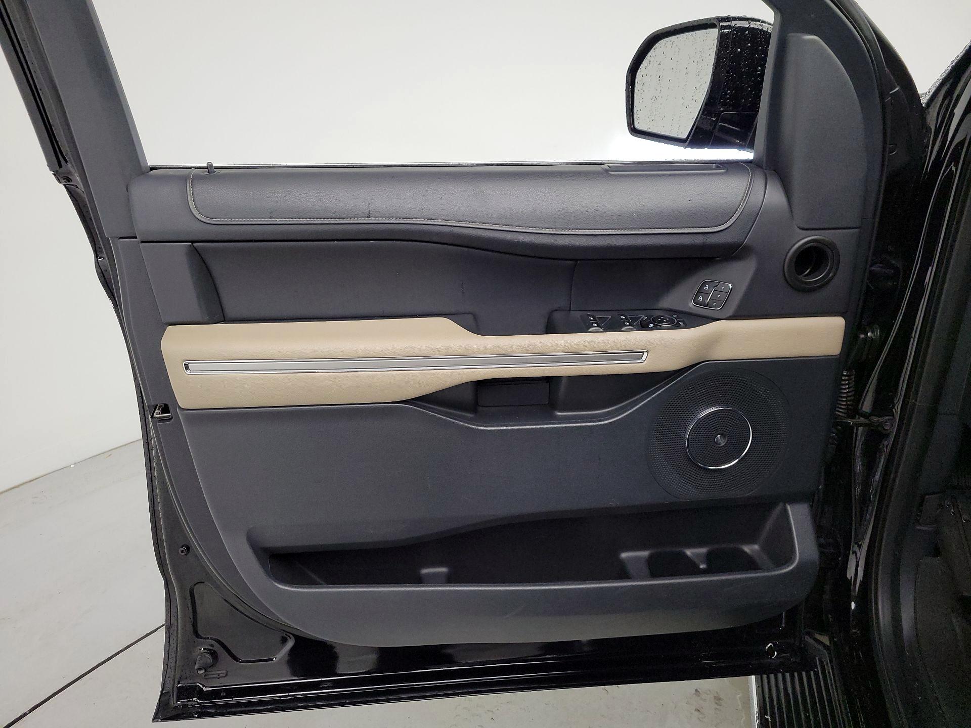 Thumbnail: 2023 Ford Expedition MAX - 12