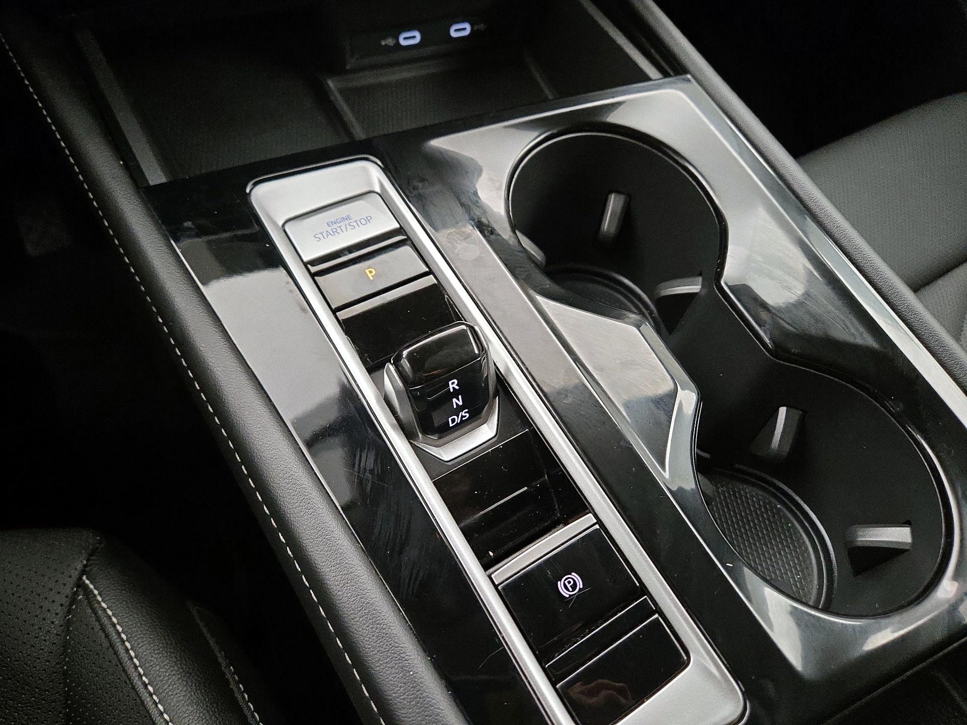 Thumbnail: 2024 Volkswagen Atlas - 17