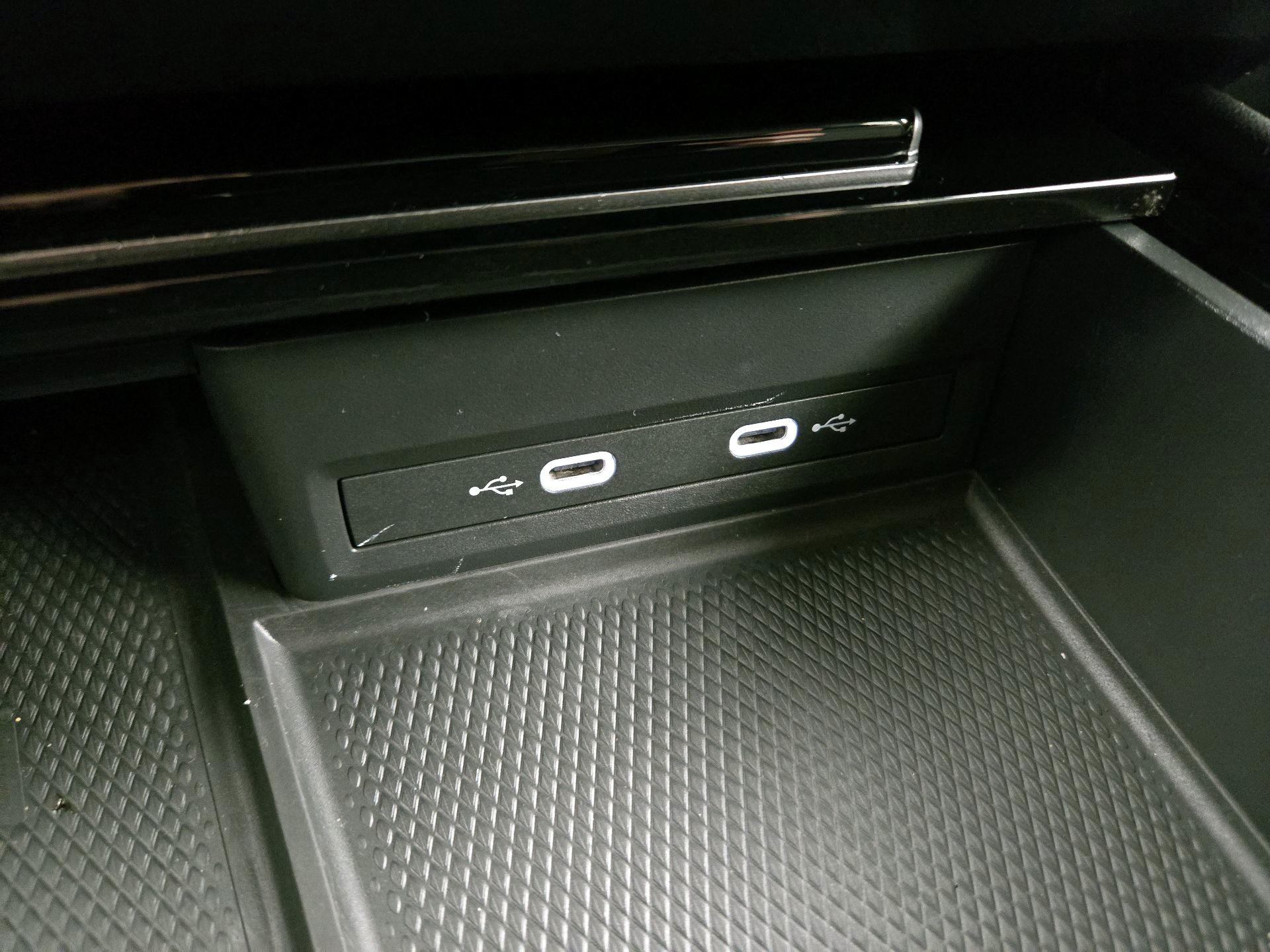 Thumbnail: 2024 Volkswagen Atlas - 18