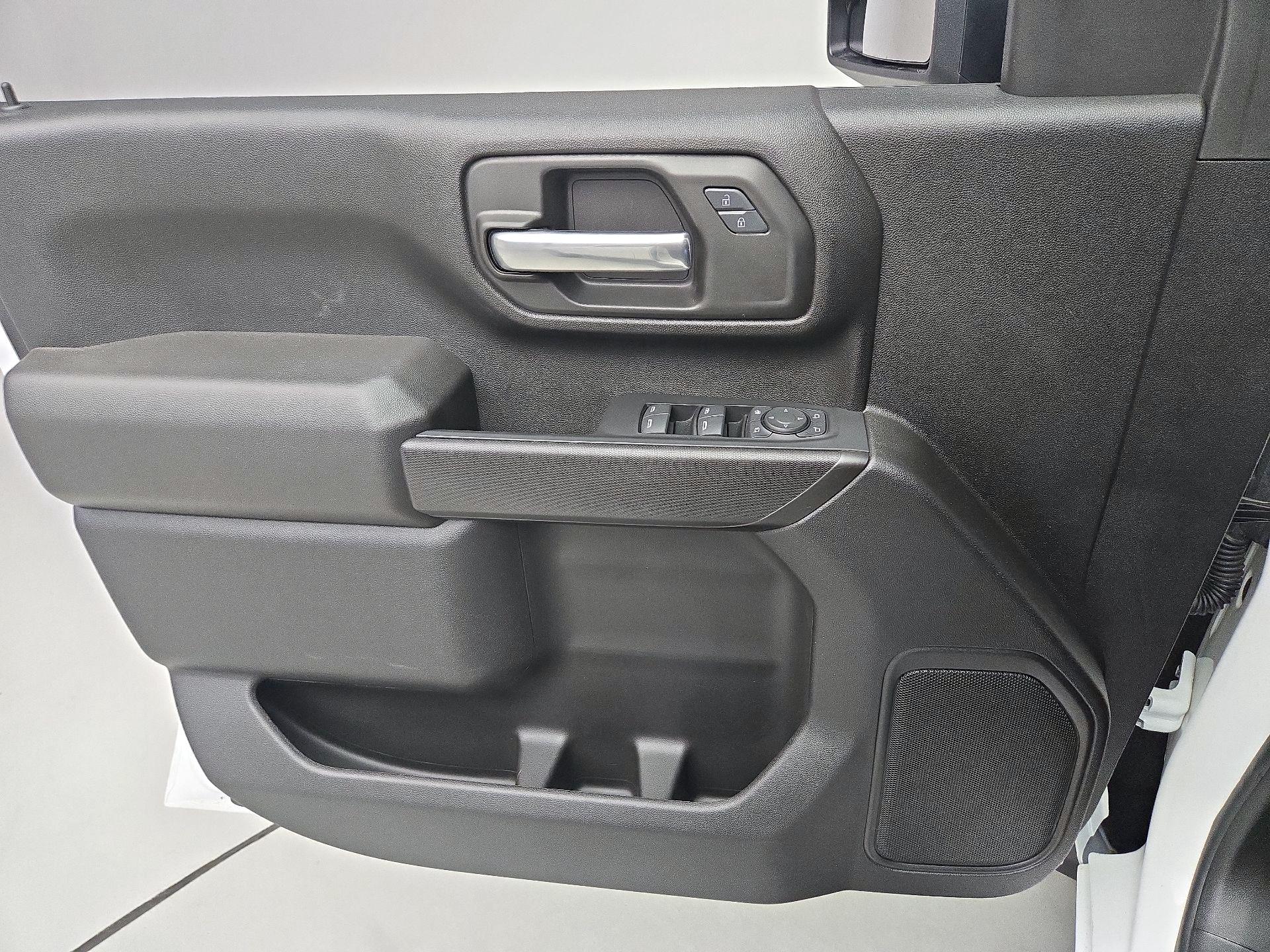 Thumbnail: 2025 Chevrolet Silverado 2500 - 12