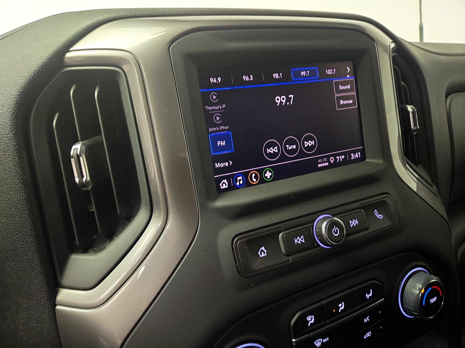 Thumbnail: 2025 Chevrolet Silverado 2500 - 15